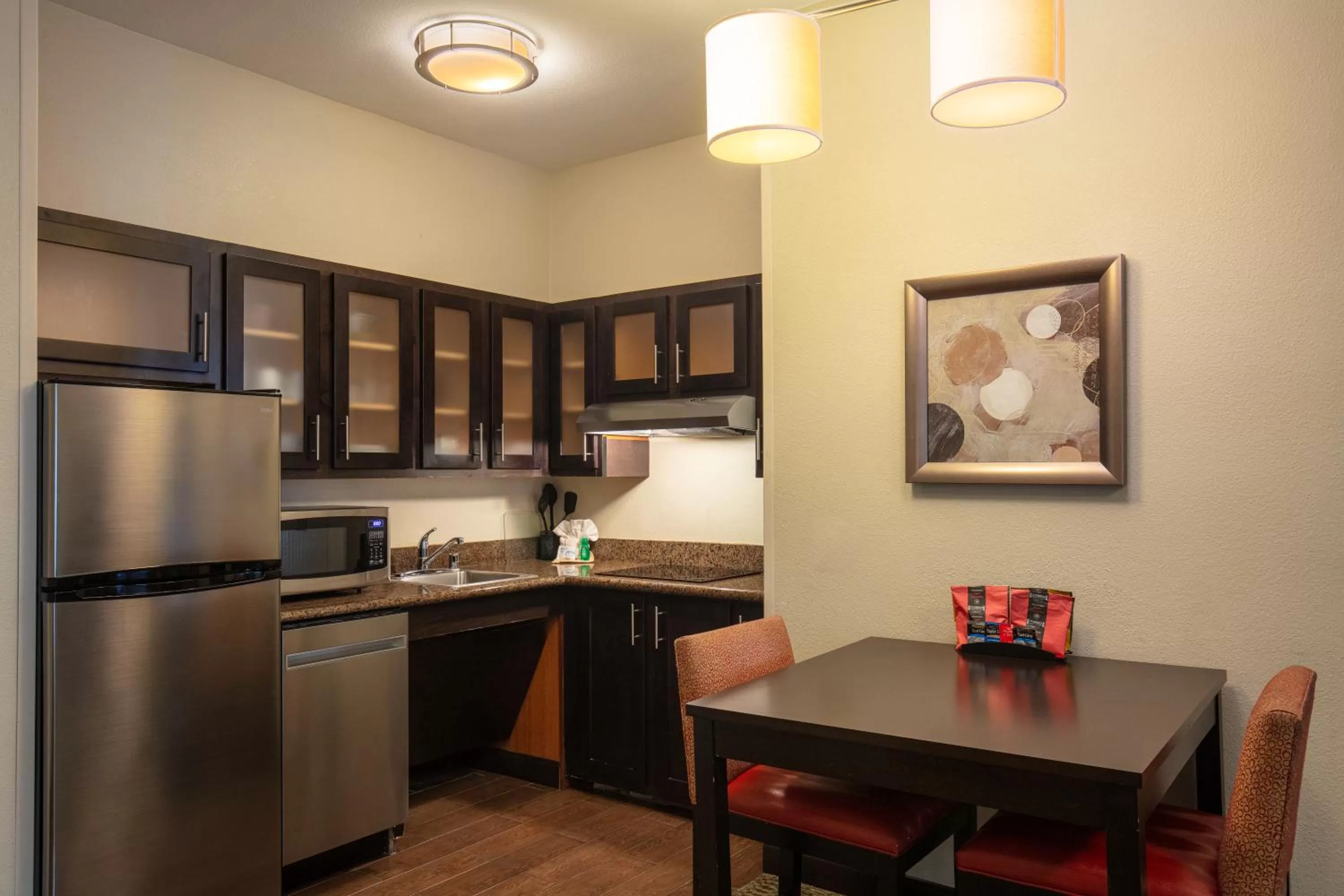 Kitchen or kitchenette in Staybridge Suites Fairfield Napa Valley Area by IHG