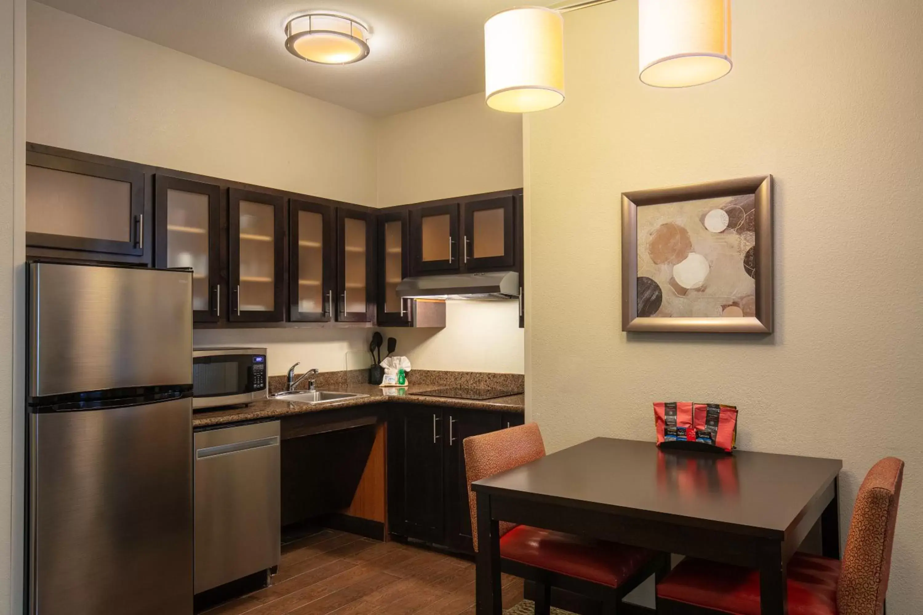 Kitchen or kitchenette, Kitchen/Kitchenette in Staybridge Suites Fairfield Napa Valley Area, an IHG Hotel