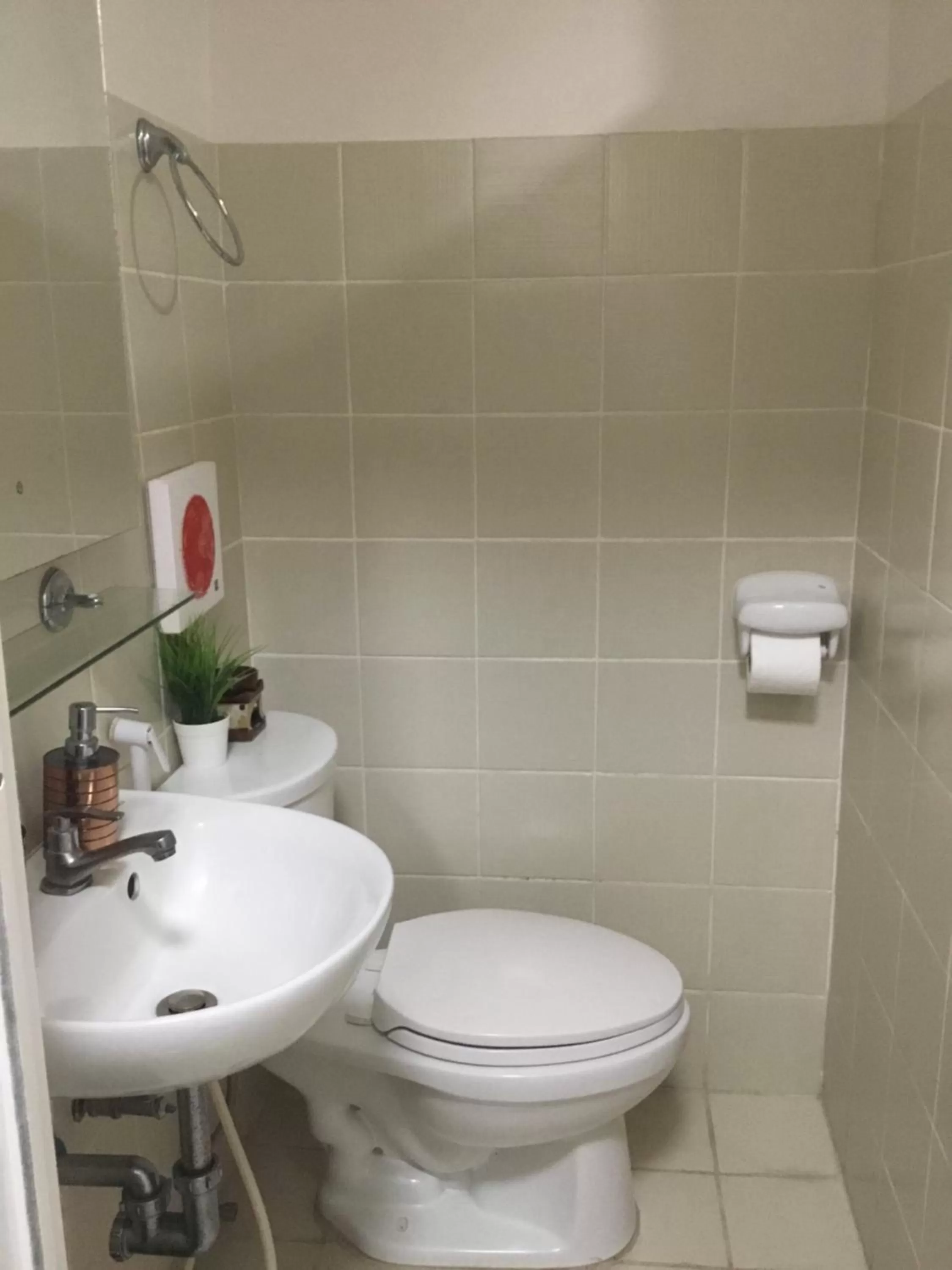 Condo with Free Swimming Pool & Viewing Deck