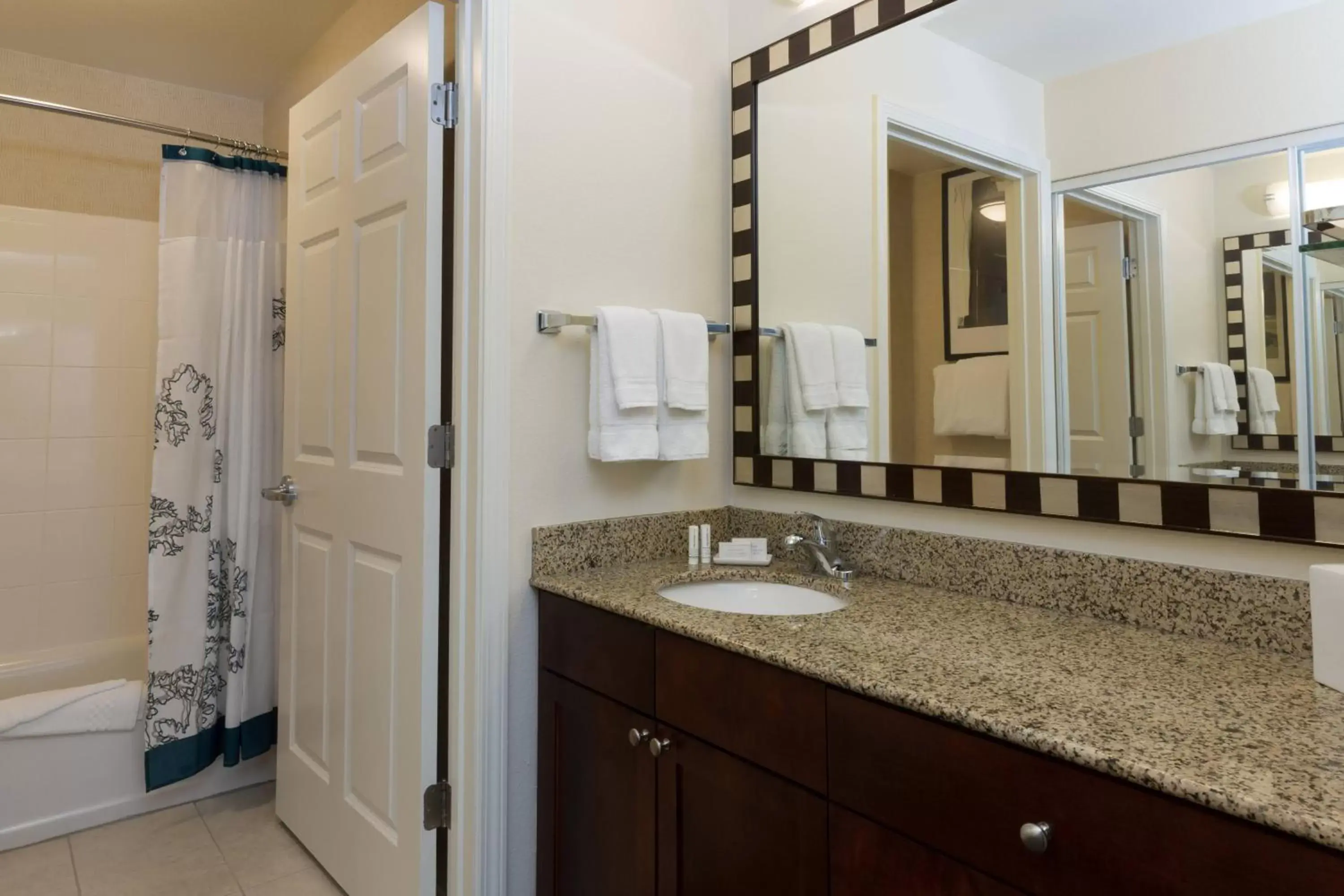 Bathroom in Residence Inn by Marriott Baton Rouge near LSU