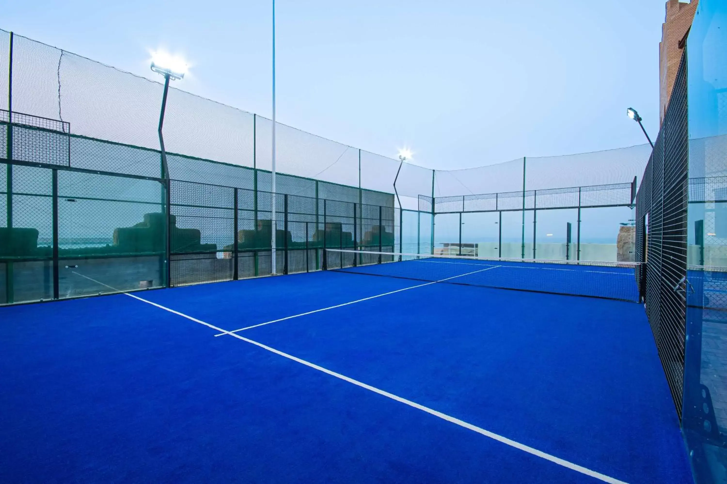 Spa and wellness centre/facilities, Tennis/Squash in Radisson Blu Hotel, Kuwait