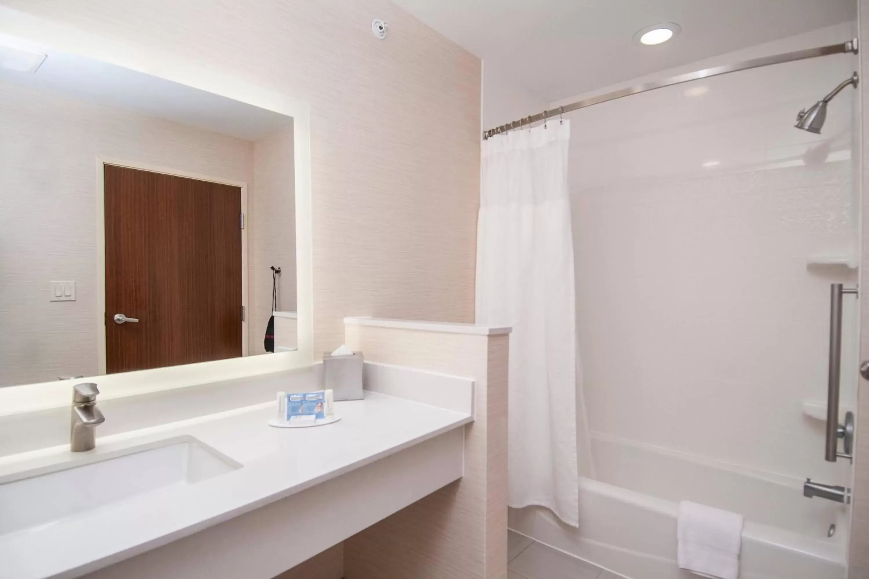 Bathroom in Fairfield Inn & Suites by Marriott Dallas Plano North