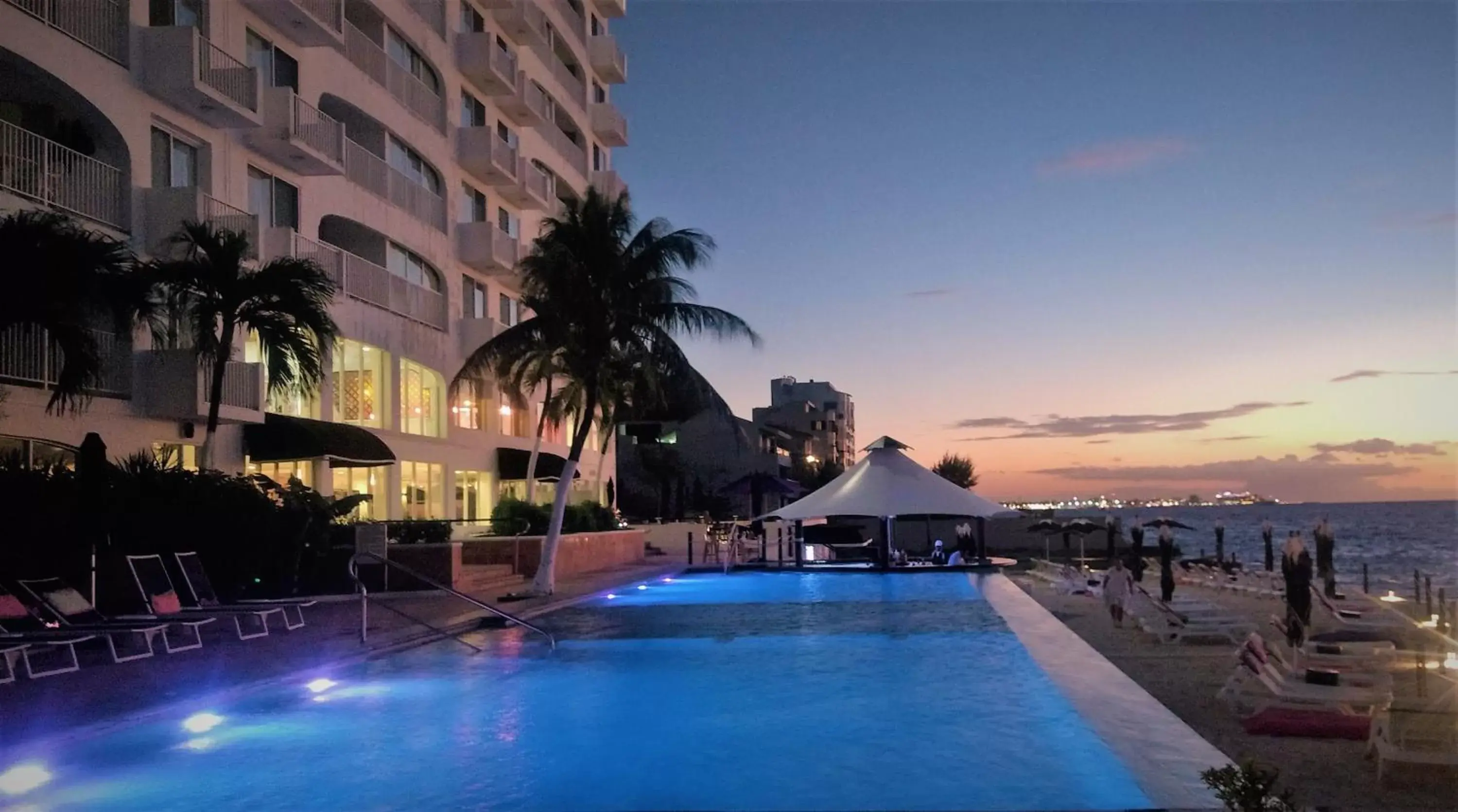 Swimming Pool in Coral Princess Hotel & Dive Resort