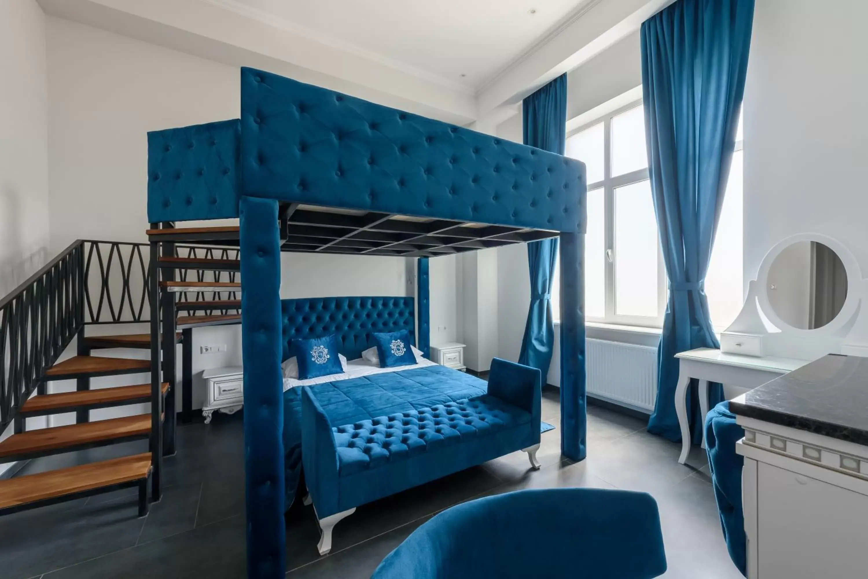 Family Room in Grand Royal Family Room in Grand Royal