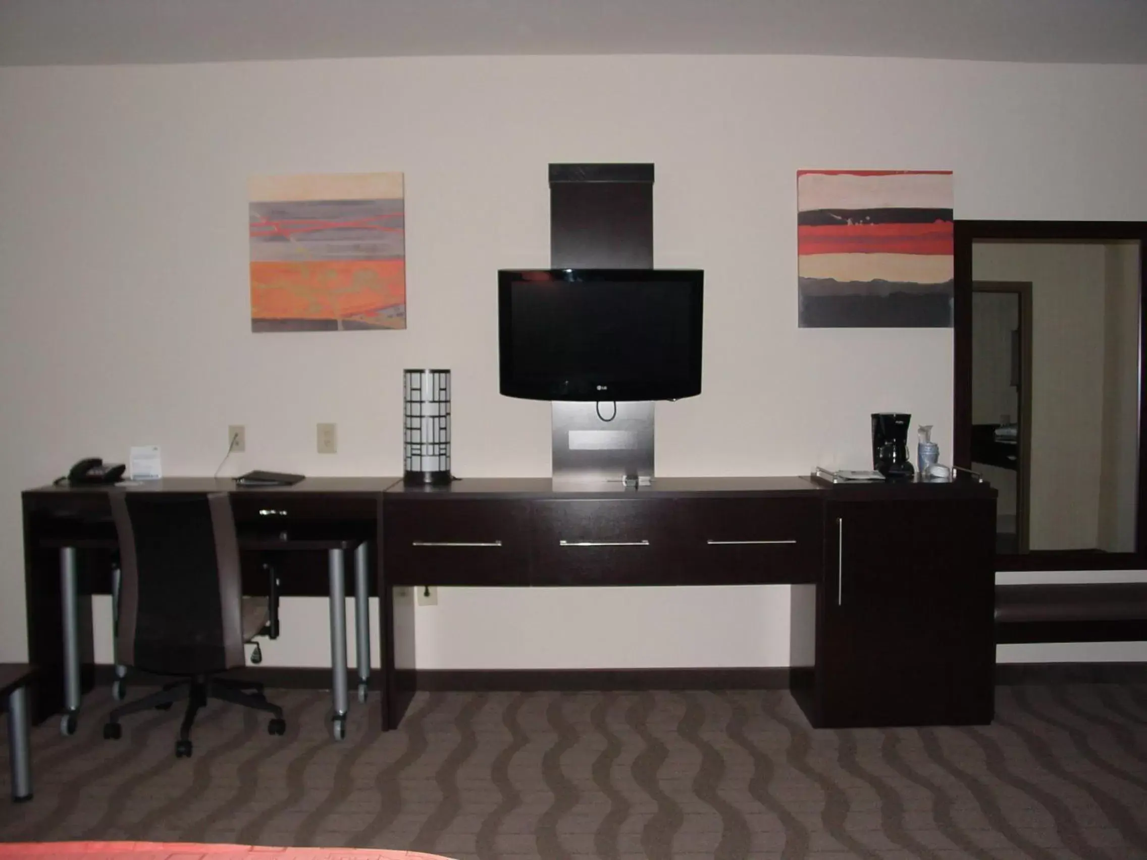TV and multimedia, TV/Entertainment Center in Holiday Inn Express Hotels & Suites Rockingham West, an IHG Hotel