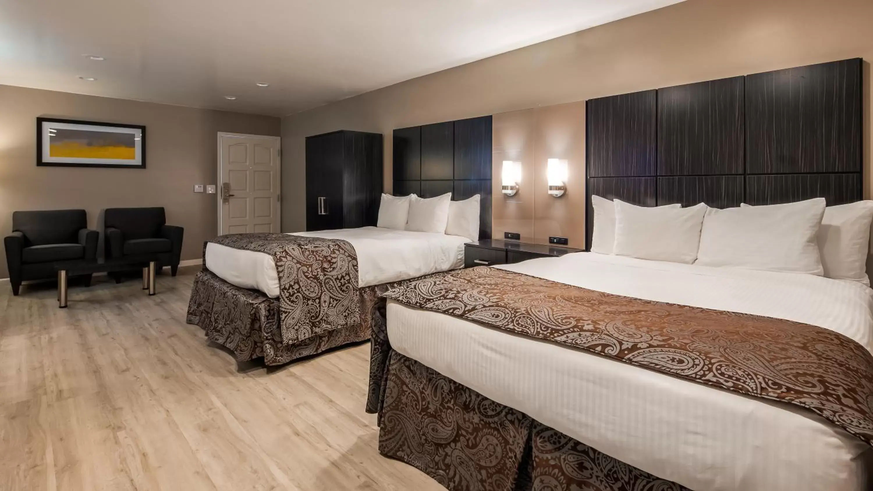 Bedroom, Bed in SureStay Plus by Best Western Santa Clara Silicon Valley