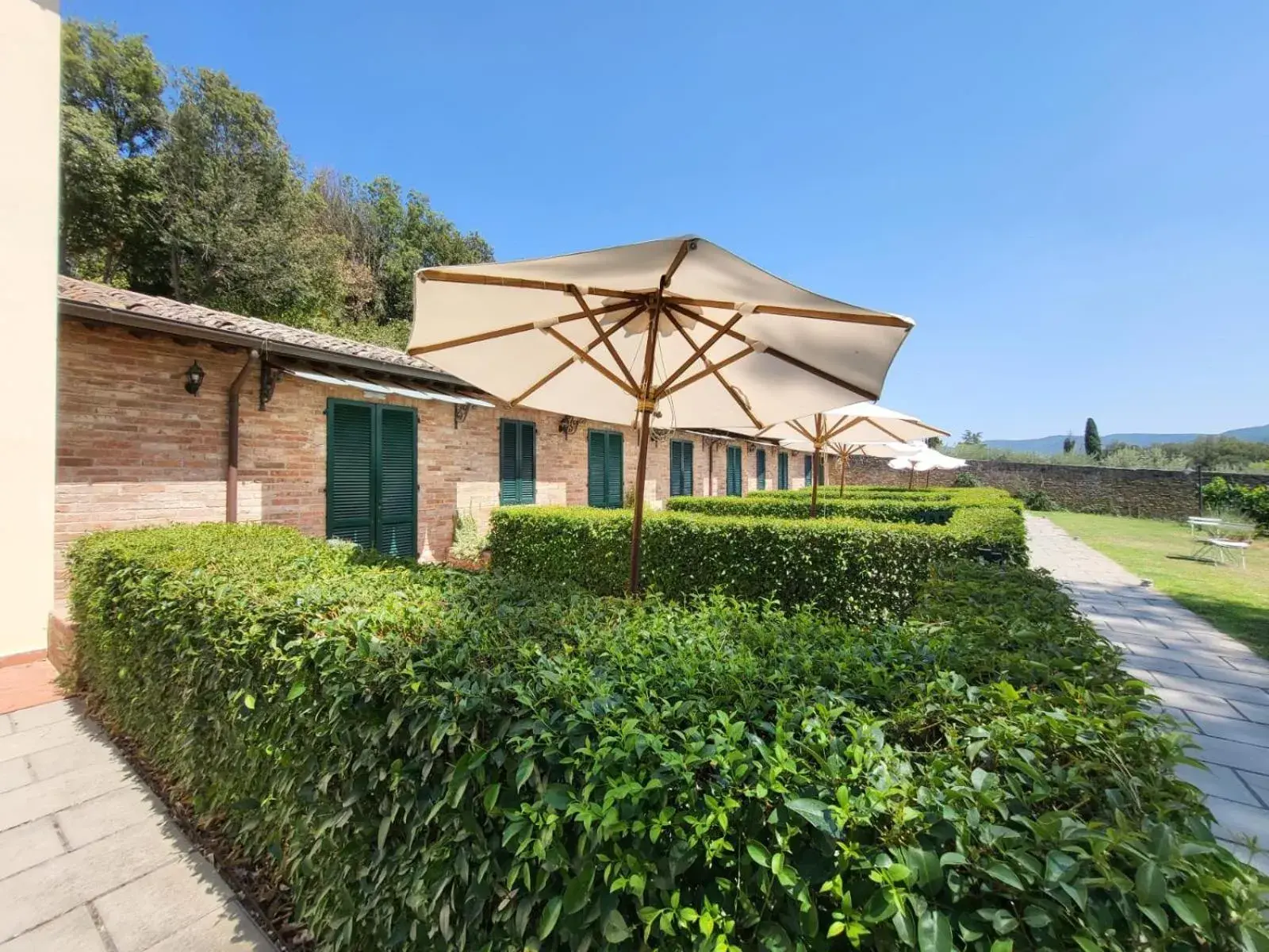 Garden, Property Building in Cortona Resort & Spa - Villa Aurea