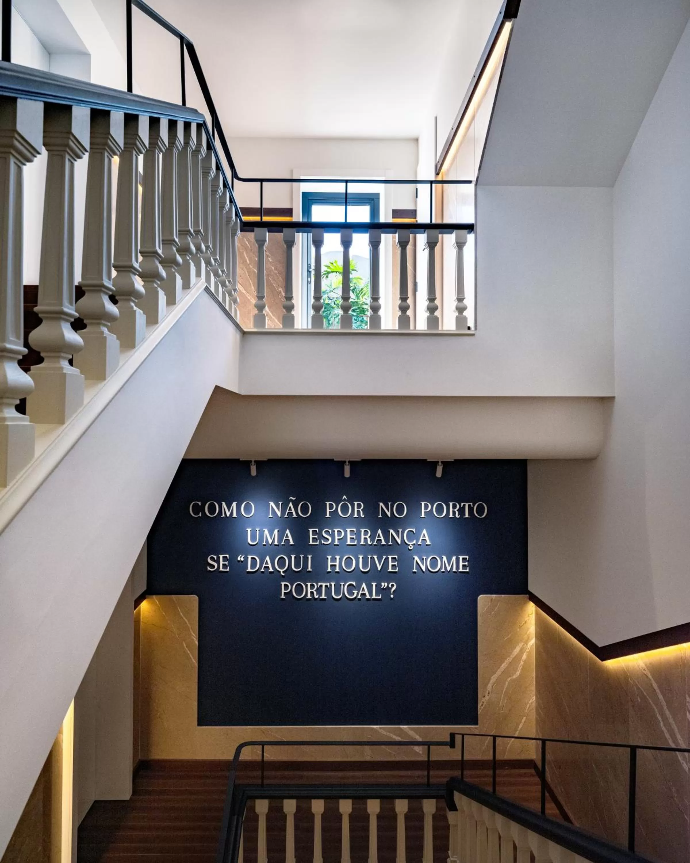 Property building in Axis Porto Club Aliados