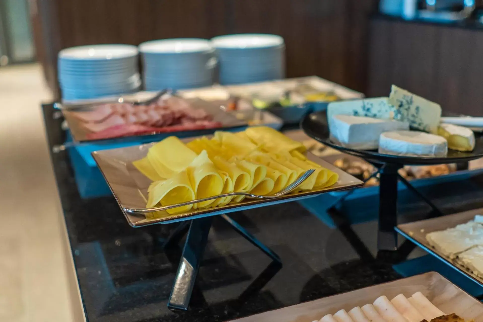 Buffet breakfast, Food in Focus Hotel Poznań