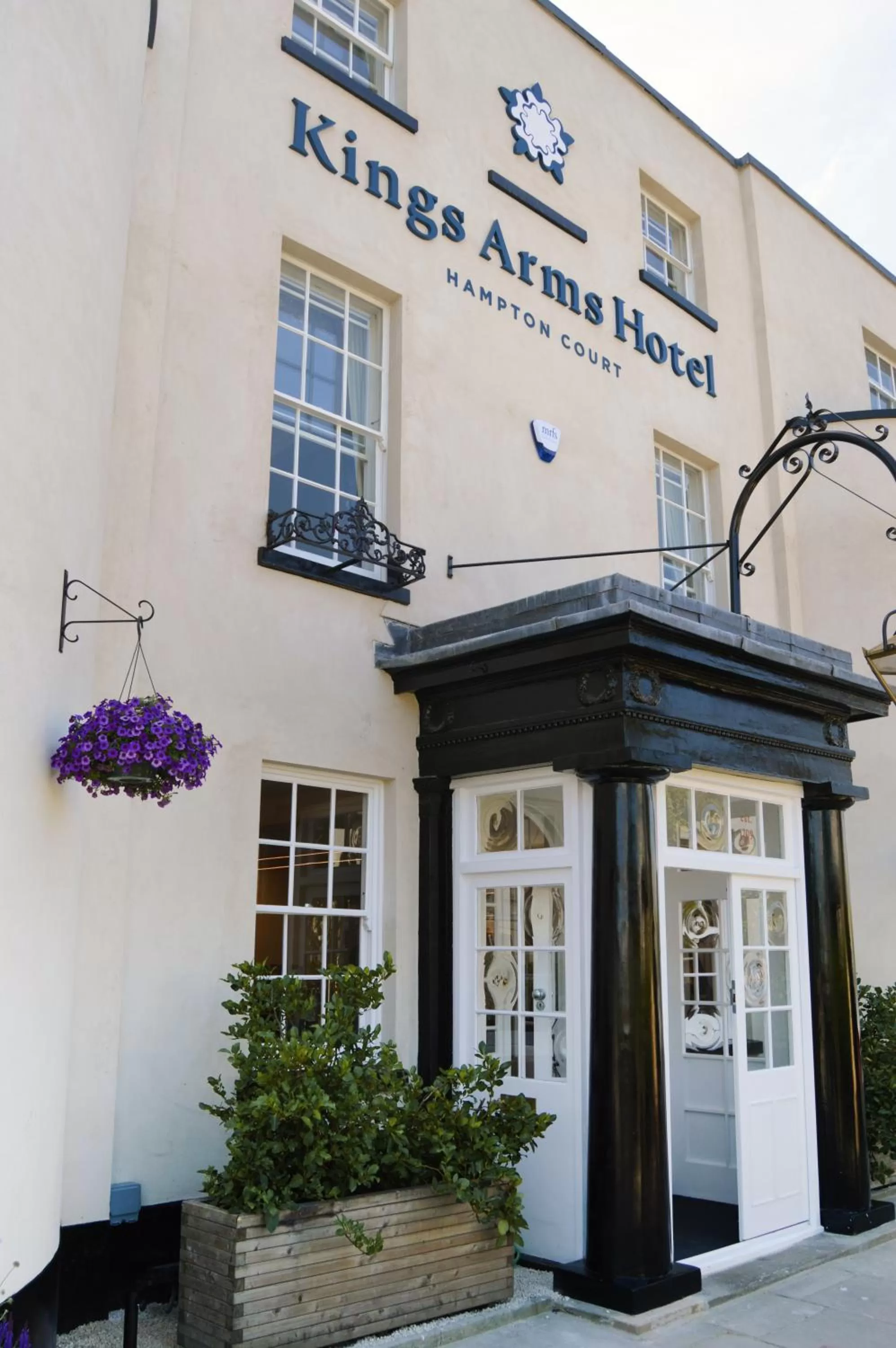 Property building in The Kings Arms