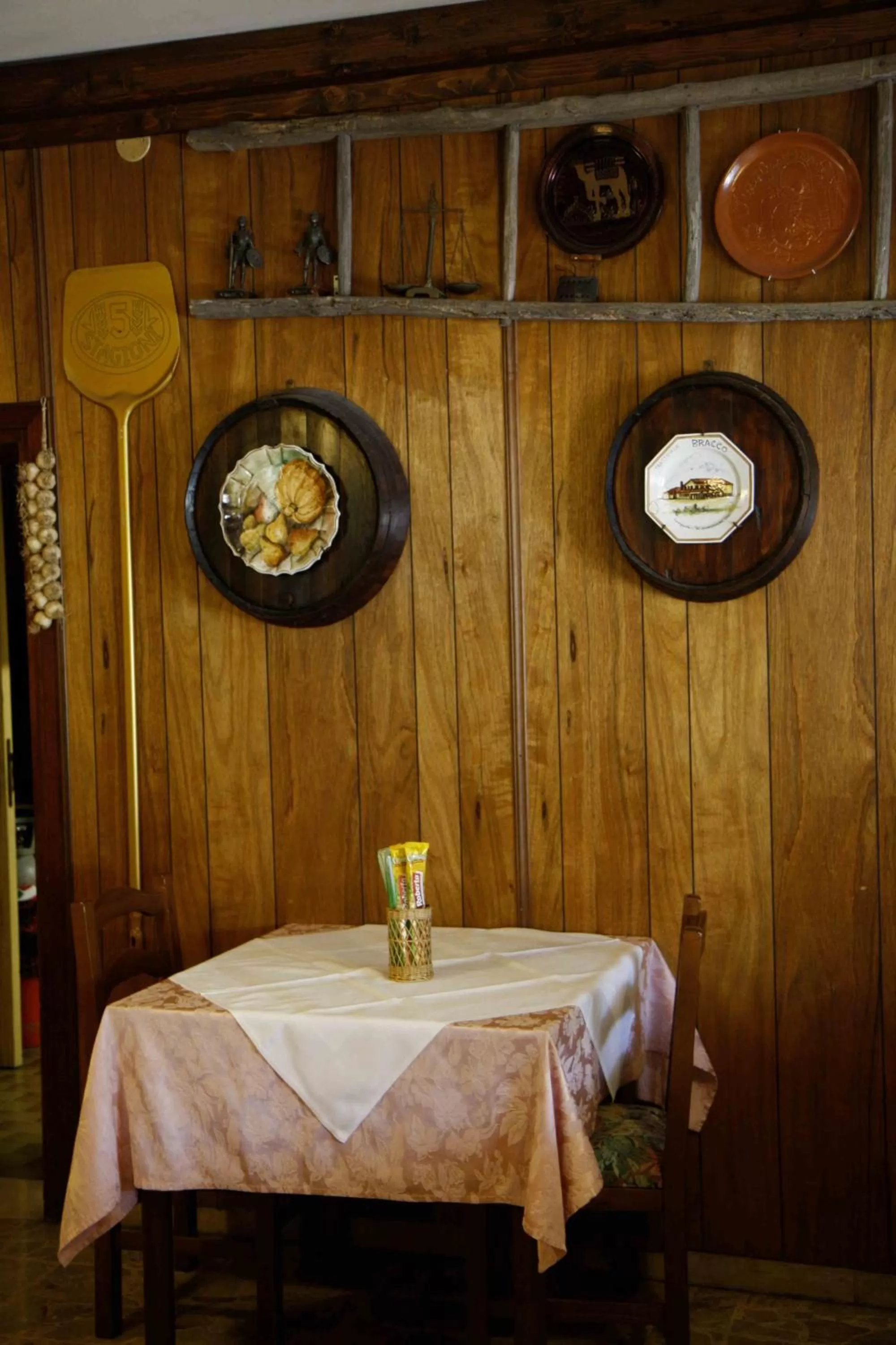 Restaurant/places to eat in Hotel Bracco