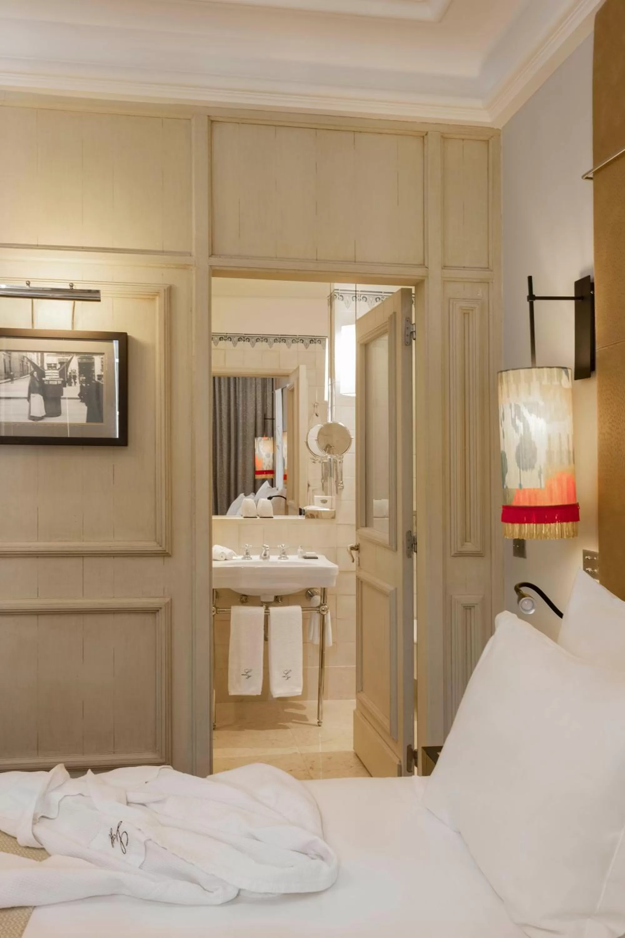 Bathroom, Bed in Heritage Avenida Liberdade - Lisbon Heritage Collection - Avenida