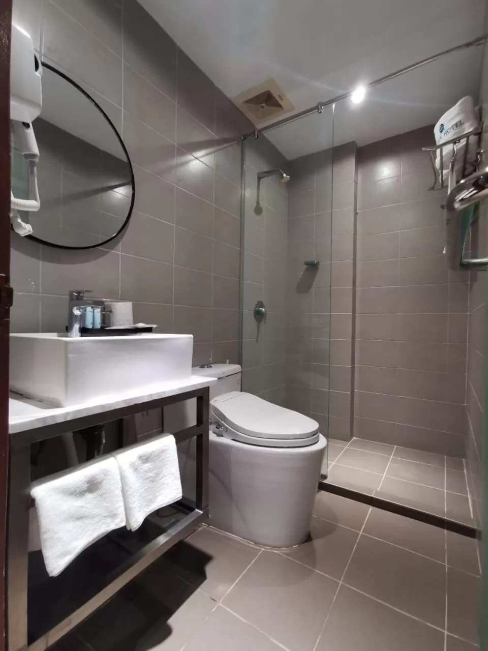 Bathroom in OCEAN HOTEL