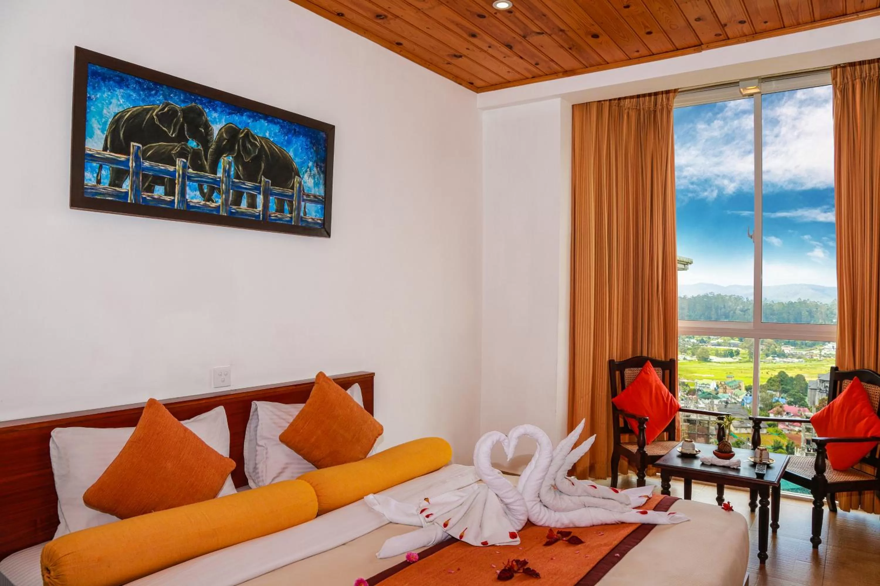 Bedroom in Oak Ray Summer Hill Breeze