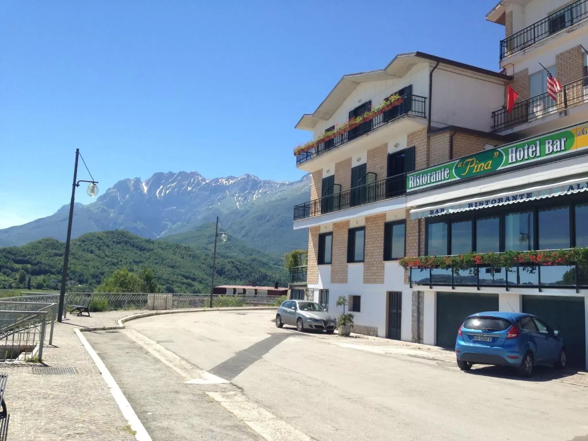 Facade/entrance in Hotel Pina Ristorante