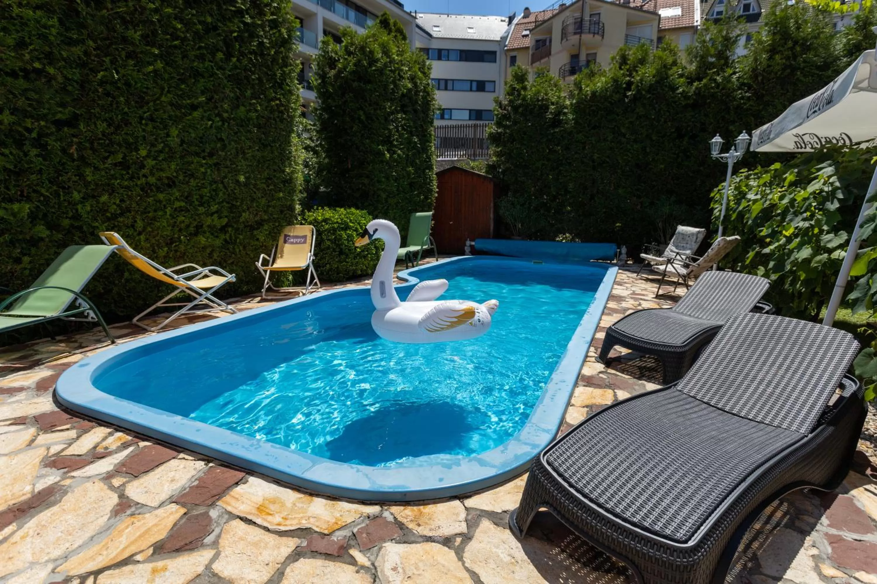 Swimming pool in Illés Hotel