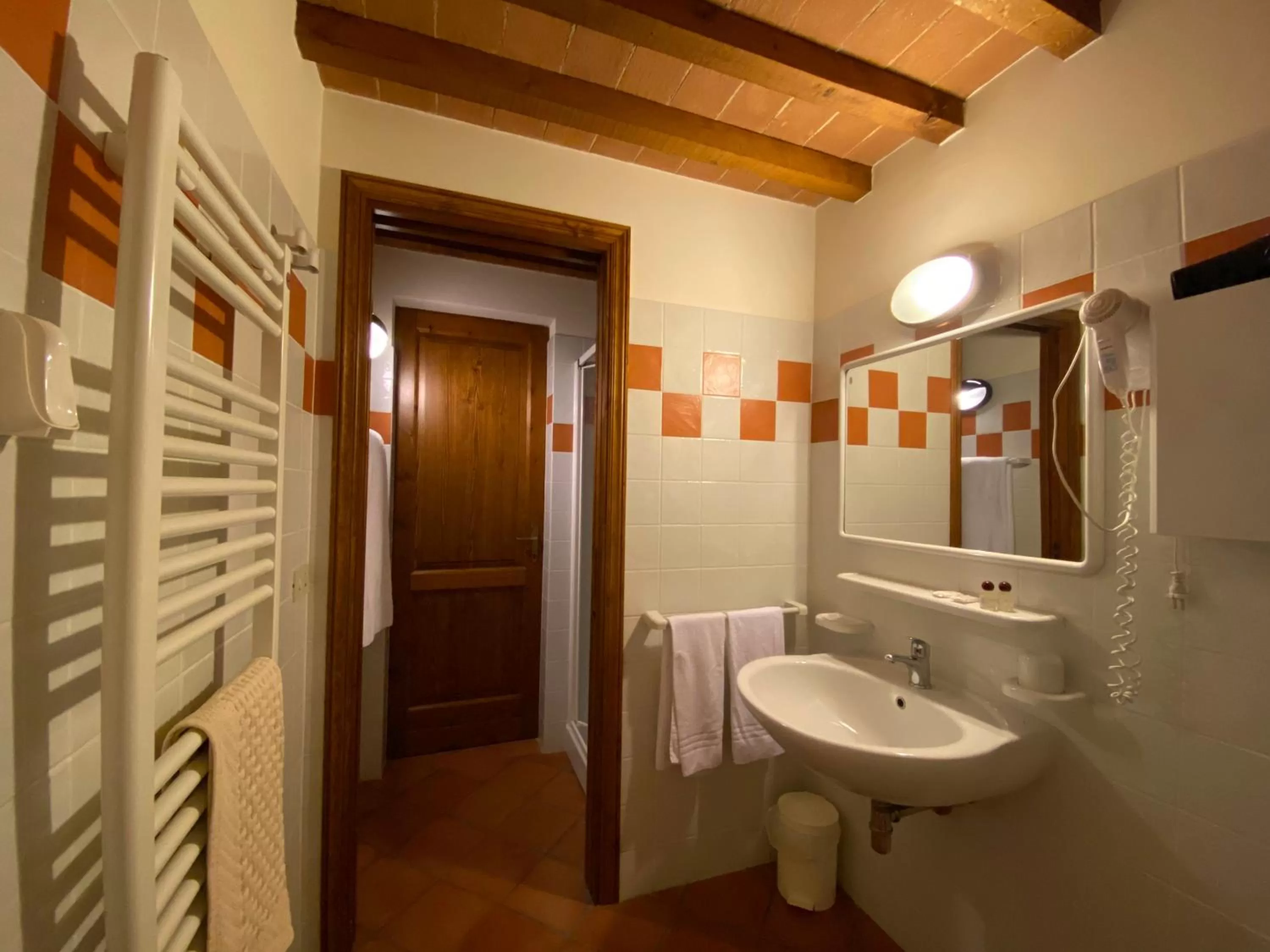 Bathroom in Tenuta Badia '99
