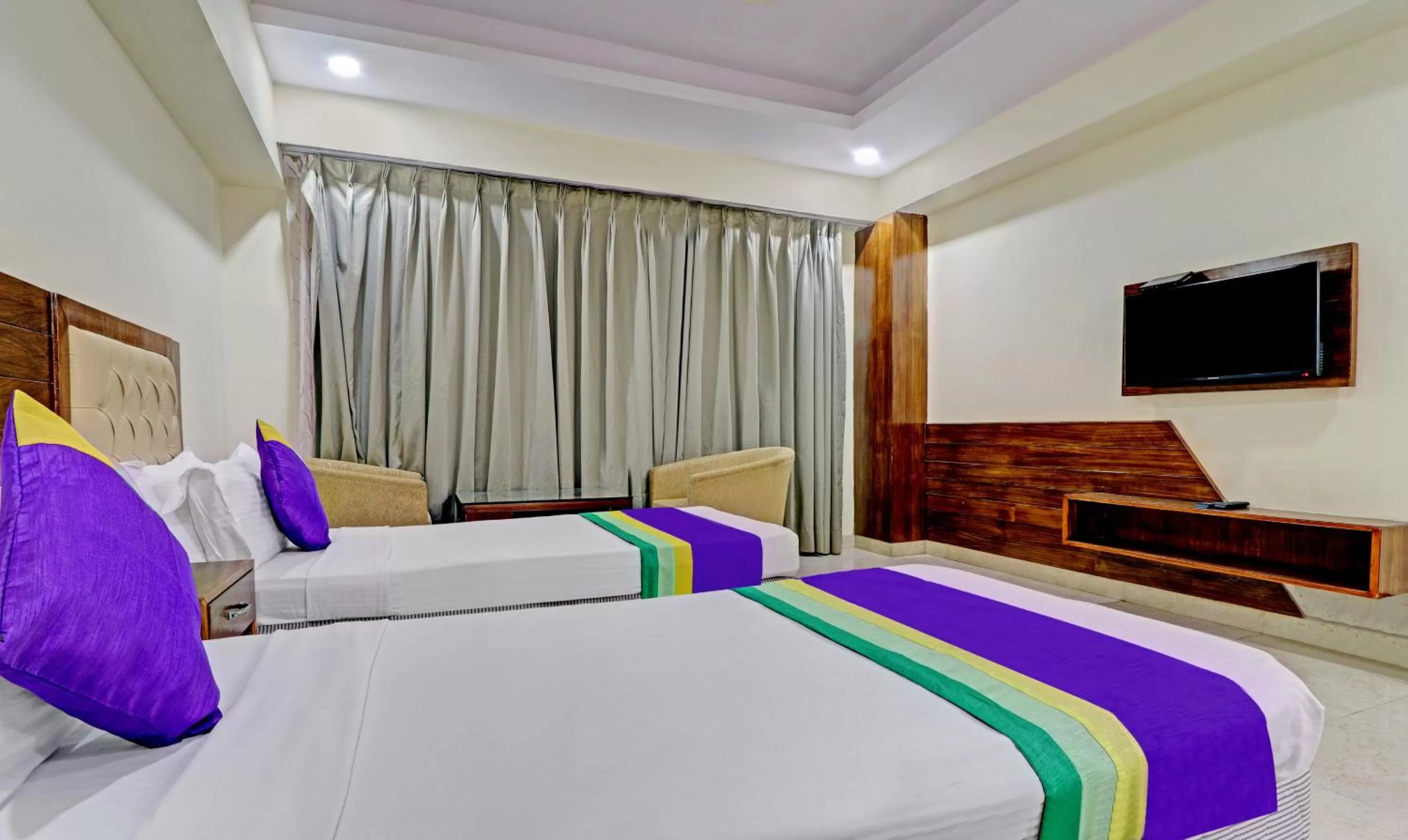 Bed in Treebo Tryst Pearl Avenue Ring Road