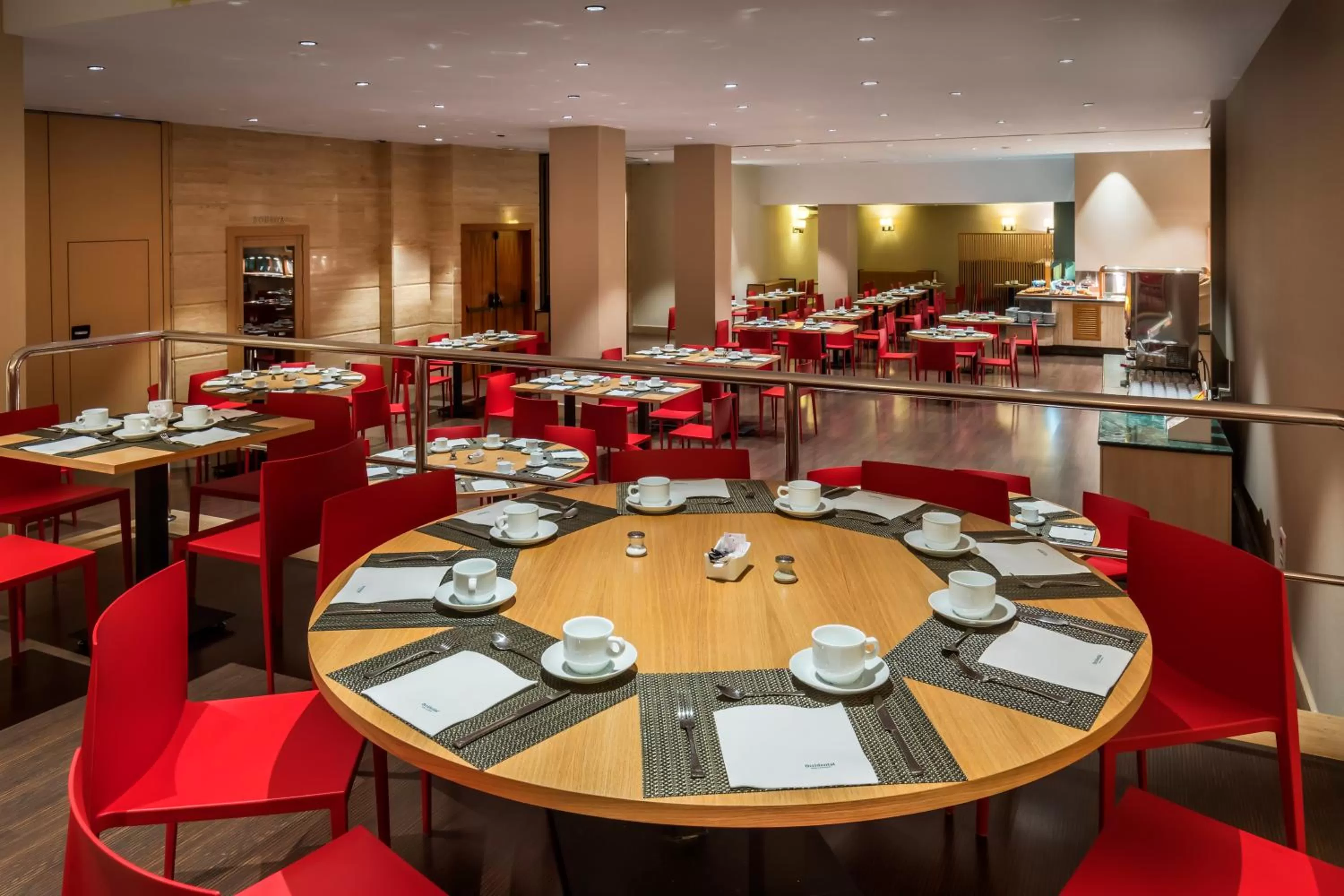 Business facilities in Occidental Granada