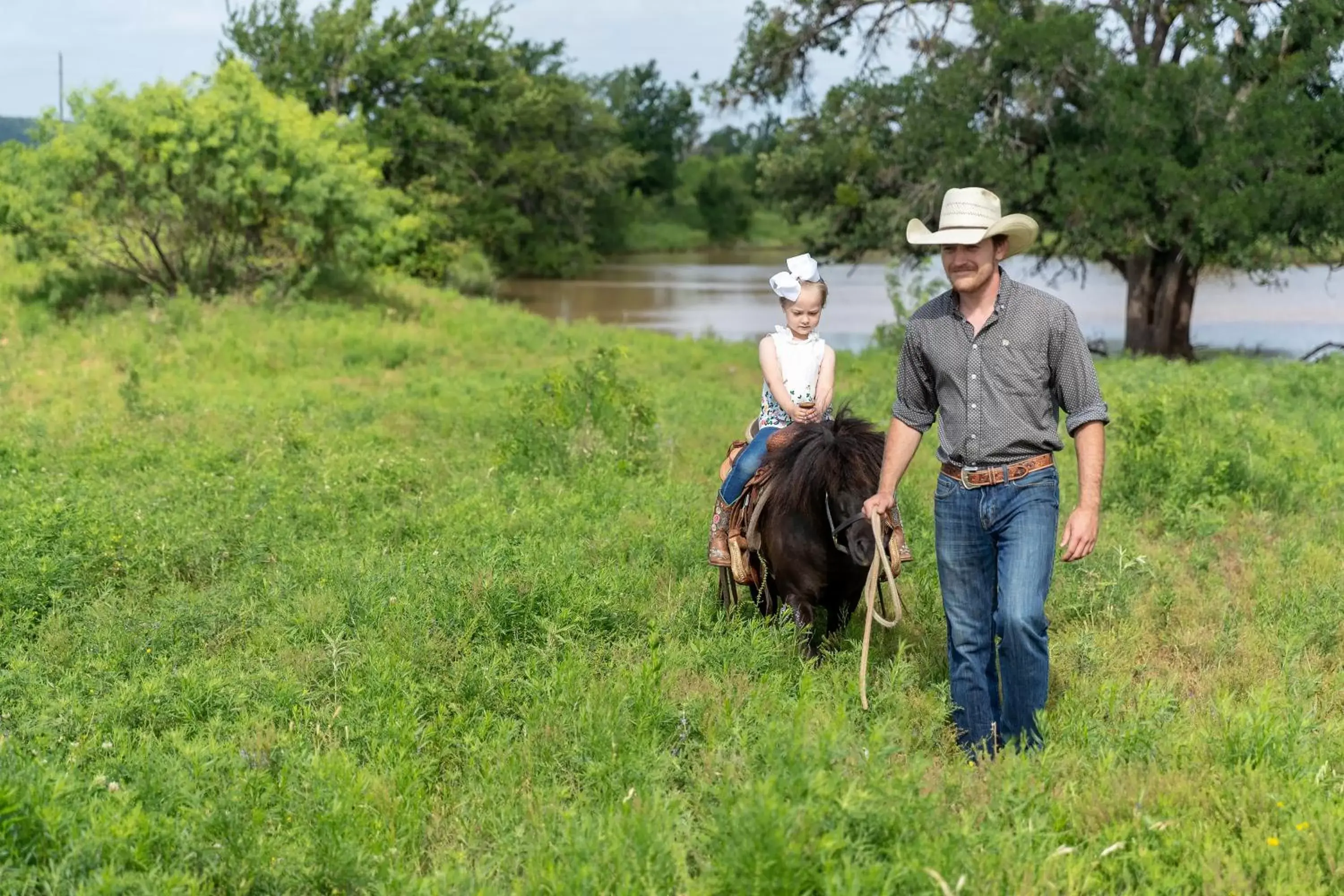 People in Wildcatter Ranch and Resort