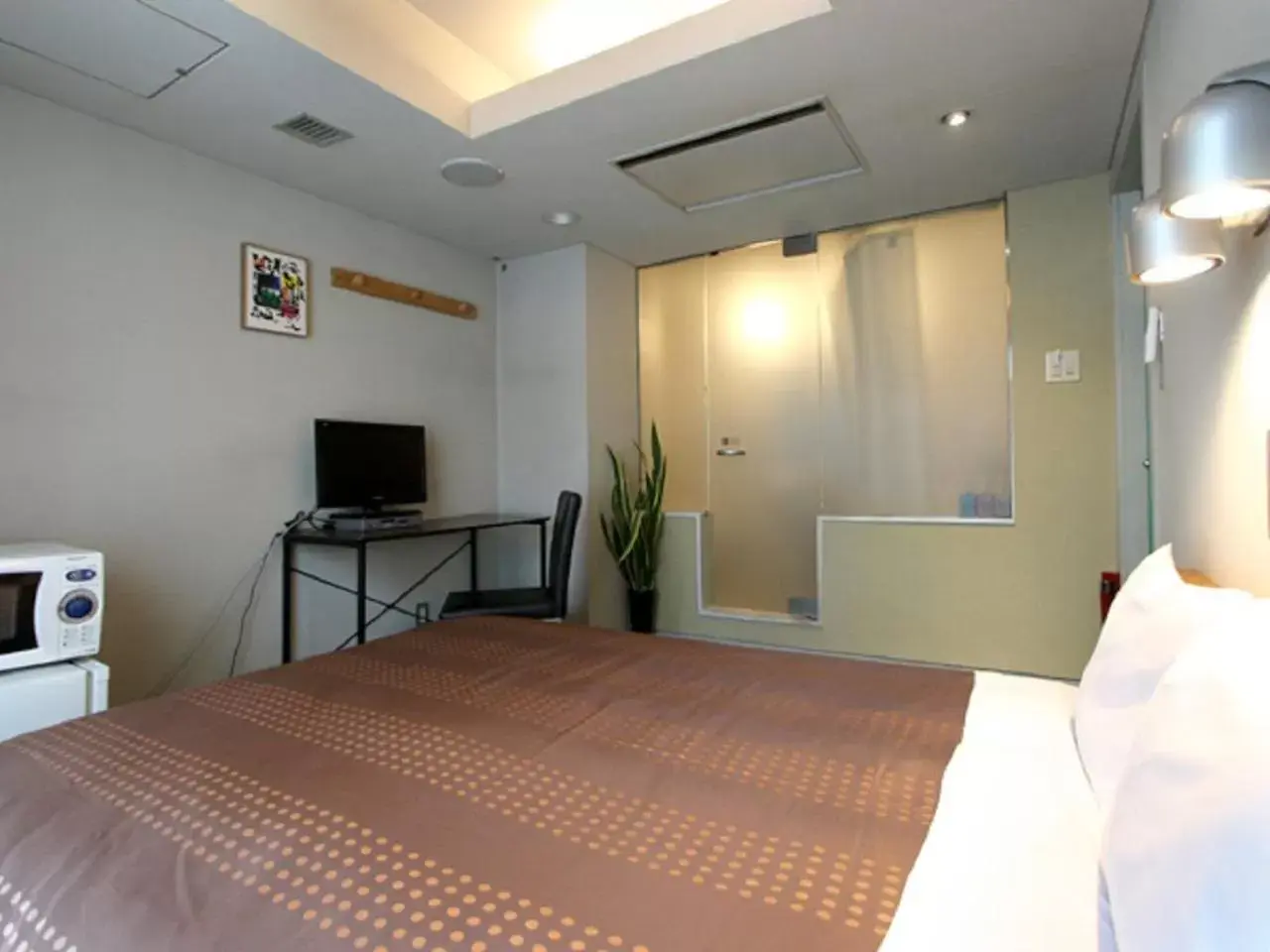 Photo of the whole room, Bed in HOTEL LiVEMAX BUDGET Yumoto