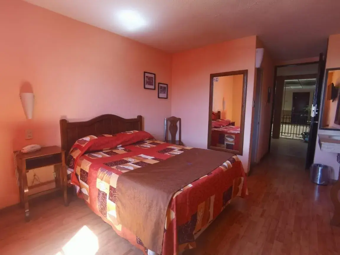 Photo of the whole room, Bed in Hotel San Angel Photo of the whole room, Bed in Hotel San Angel