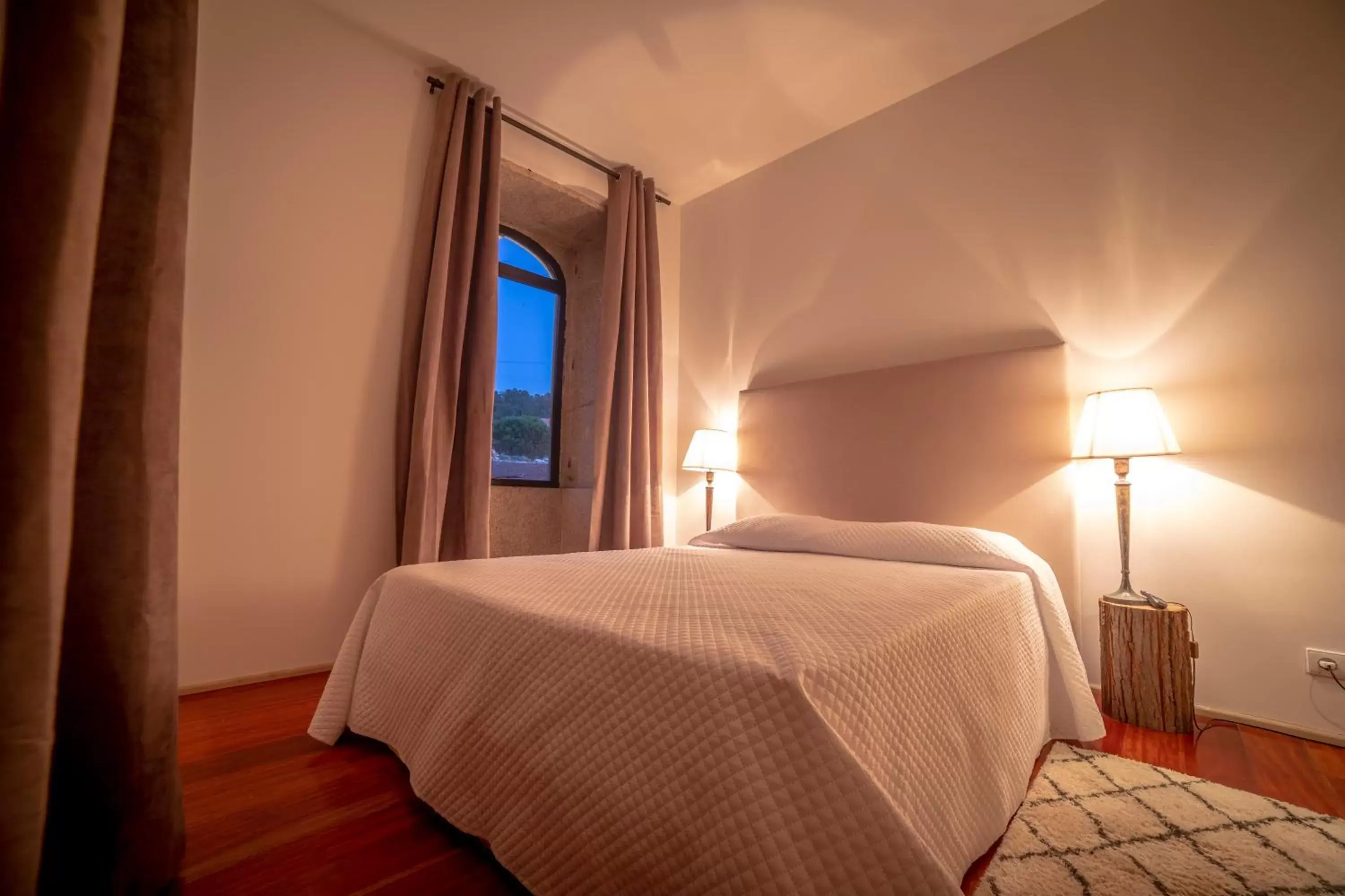 Photo of the whole room, Bed in Quinta da Malaposta - Boutique Hotel & Eventos