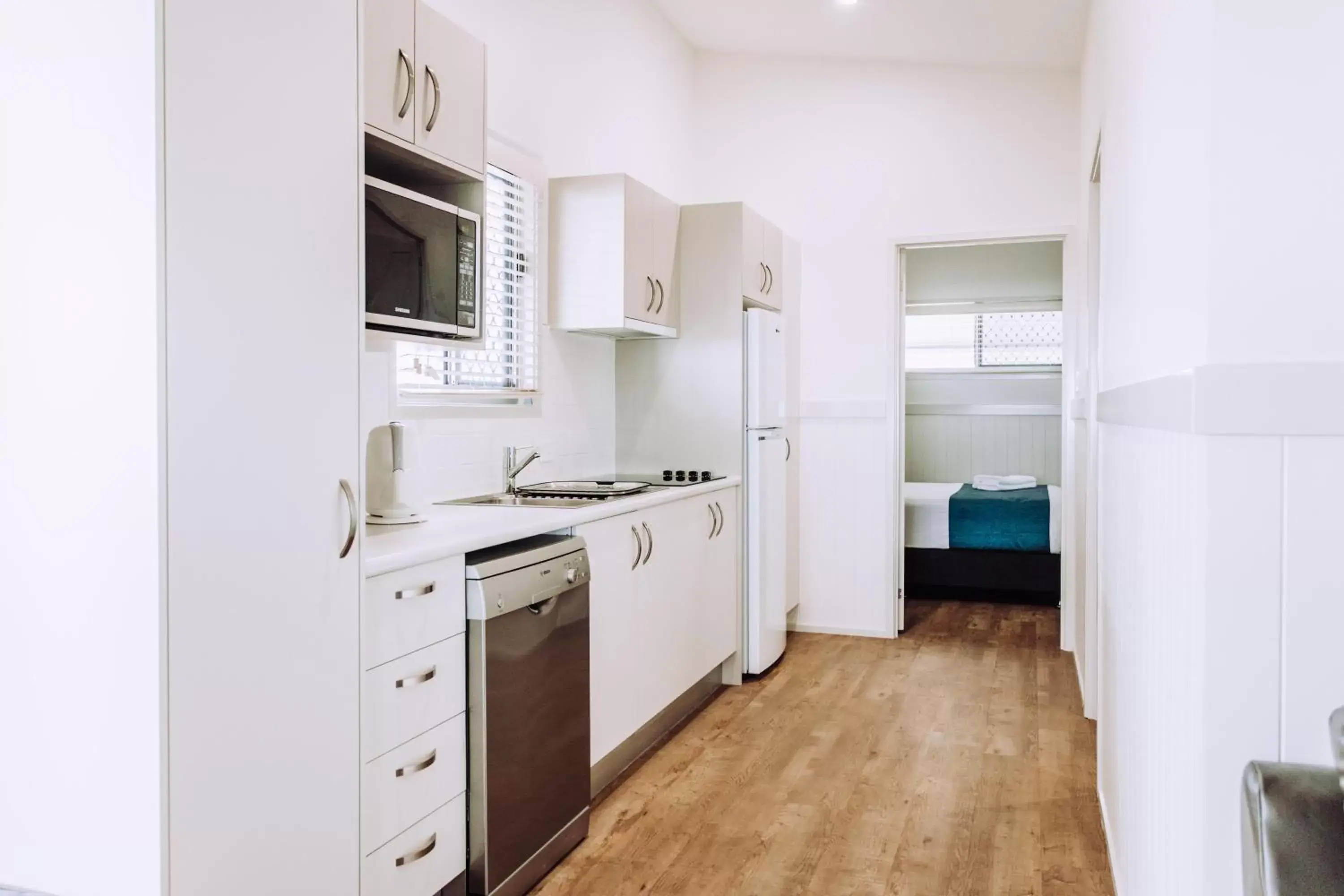 Kitchen or kitchenette, Kitchen/Kitchenette in Woolgoolga Beach Holiday Park