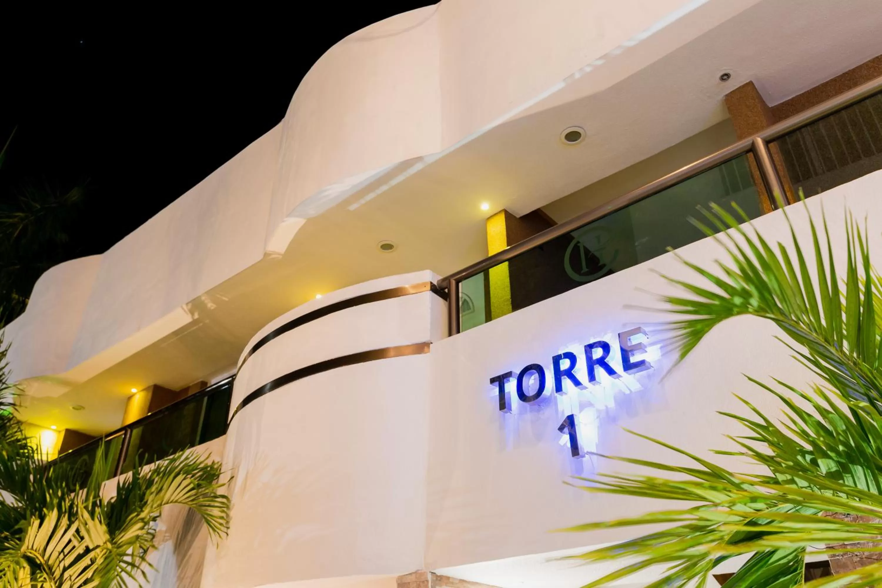 Hotel & Suites Country Valladolid