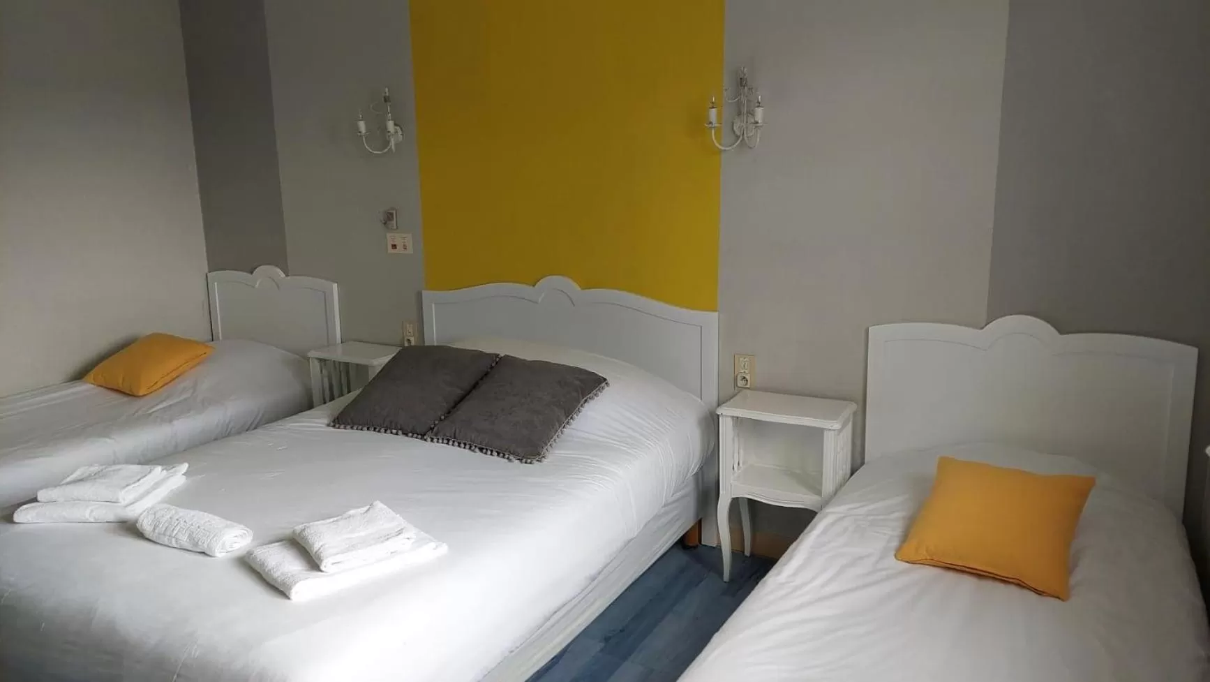 Property building, Bed in Le Mareuillais Hotel-Restaurant