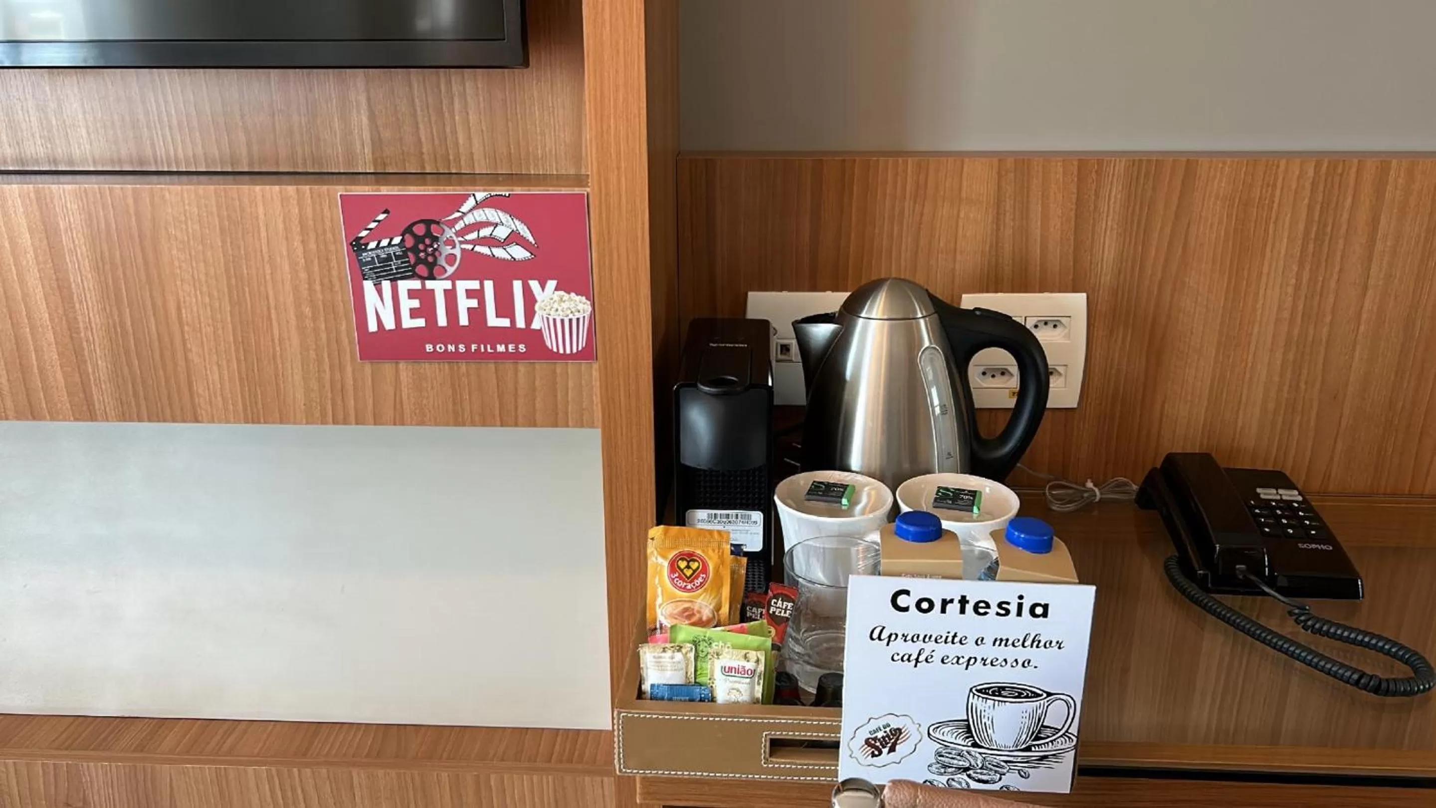 Coffee/tea facilities in Jade Hotel Brasília