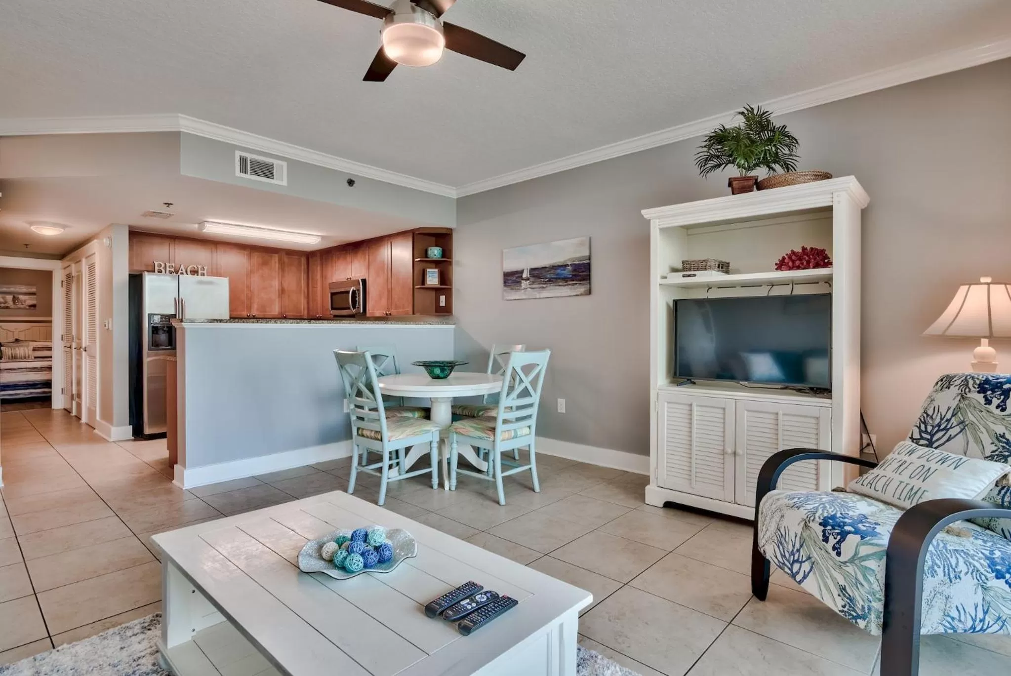 Living room in Waterscape Resort by Tufan