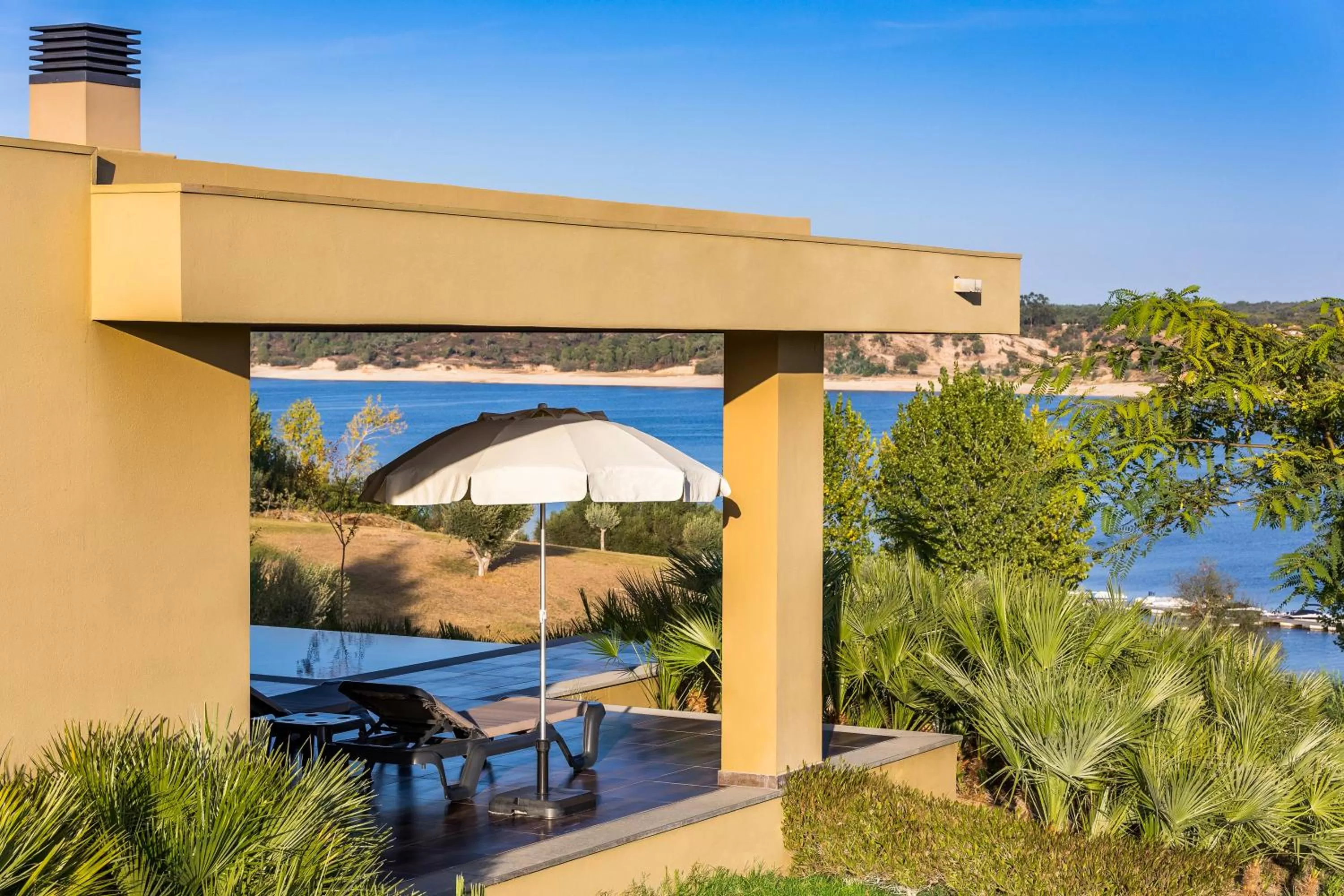 Patio in AP Lago Montargil - Conference & SPA