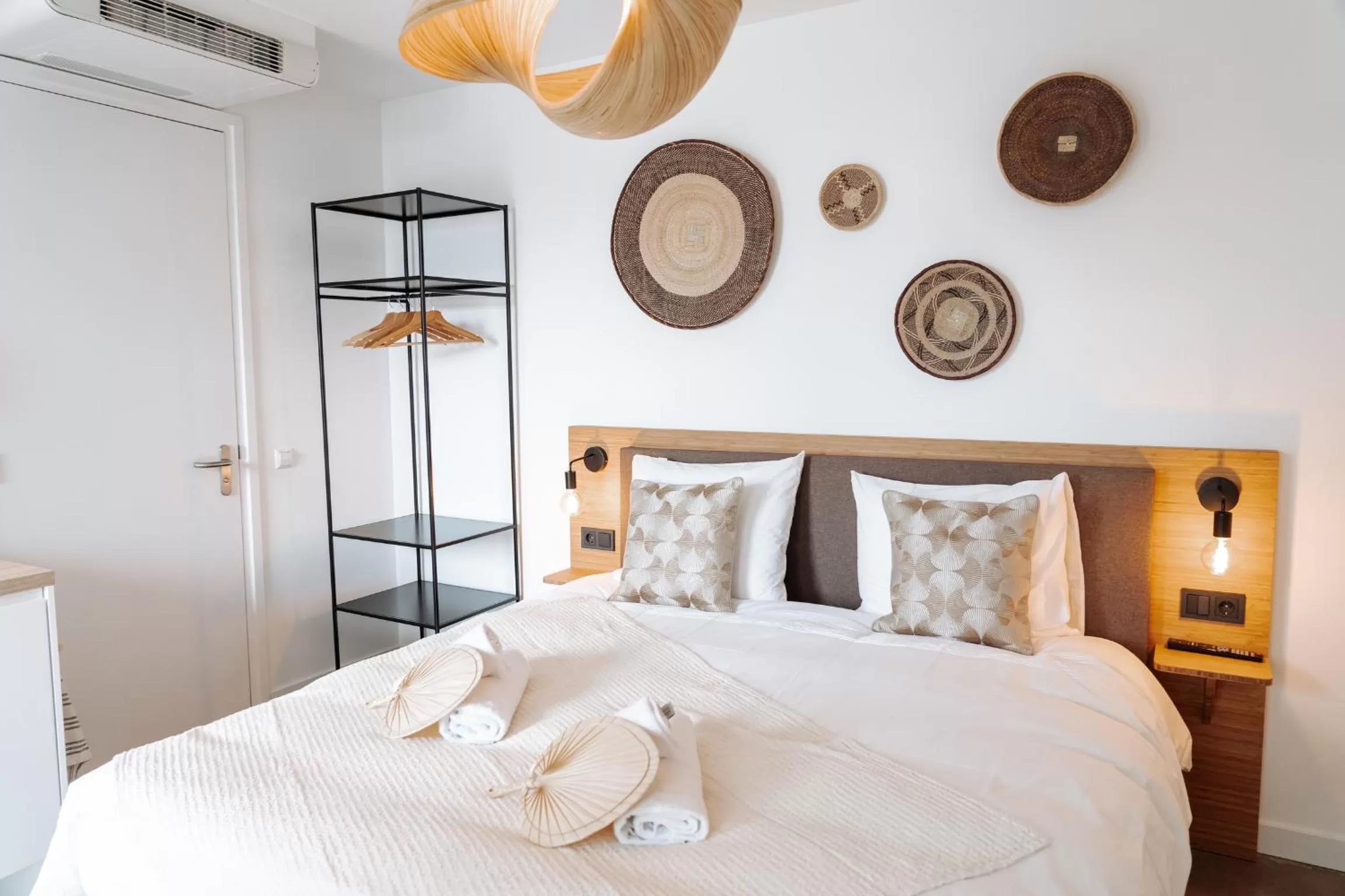 Bedroom, Bed in Hotel Paradis Zandvoort