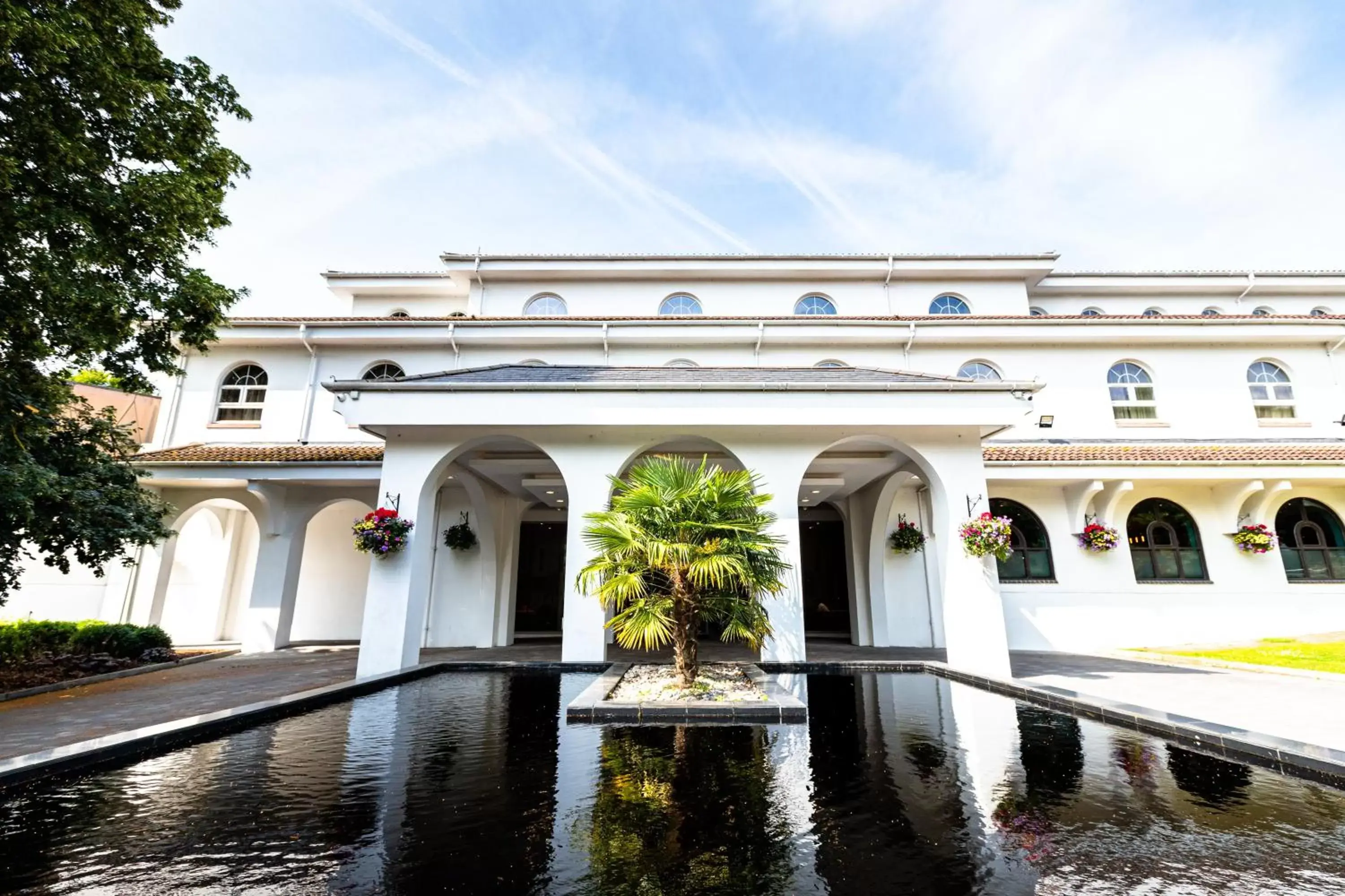 Property building, Swimming Pool in Crowne Plaza Gerrards Cross, an IHG Hotel