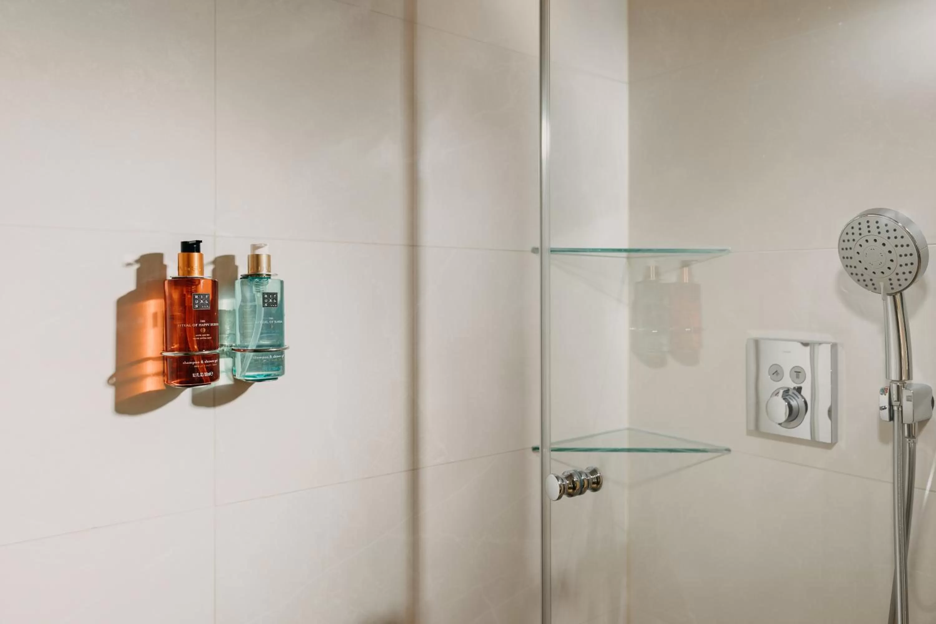 Bathroom in Hotel Forsthaus Nürnberg Fürth