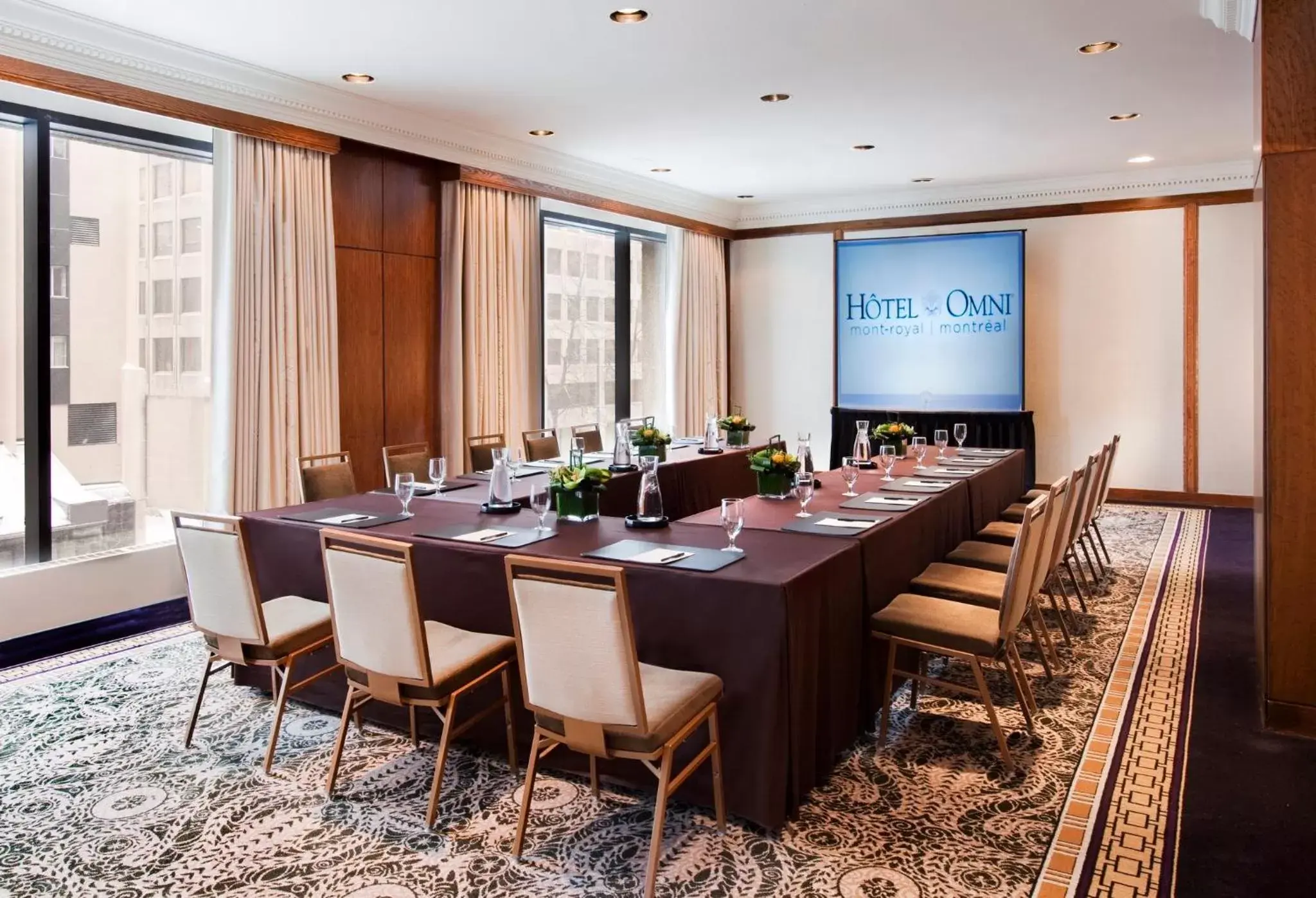 Meeting/conference room in Omni Mont-Royal Hotel