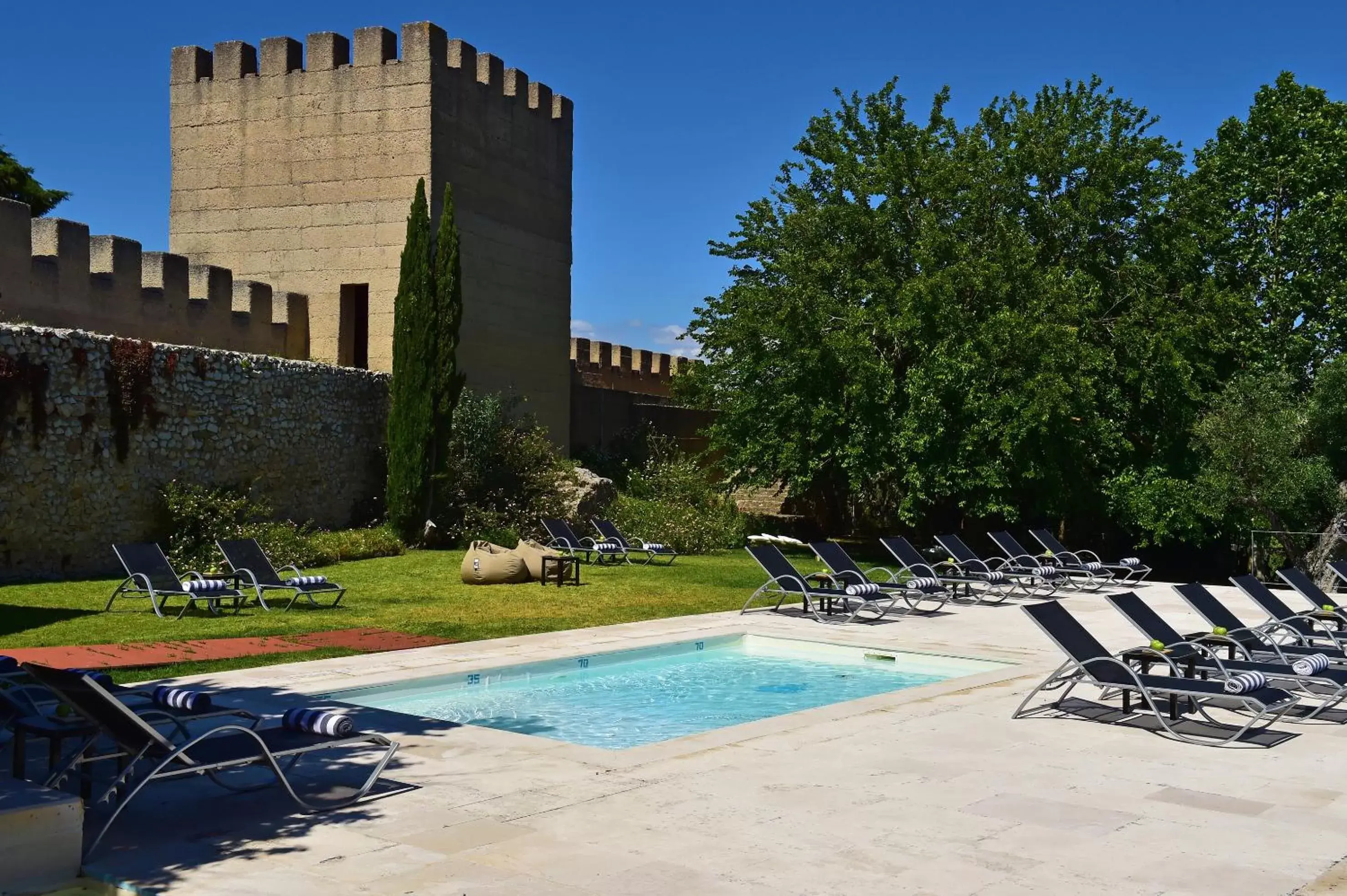 Swimming pool, Property Building in Pousada Castelo de Alcacer do Sal