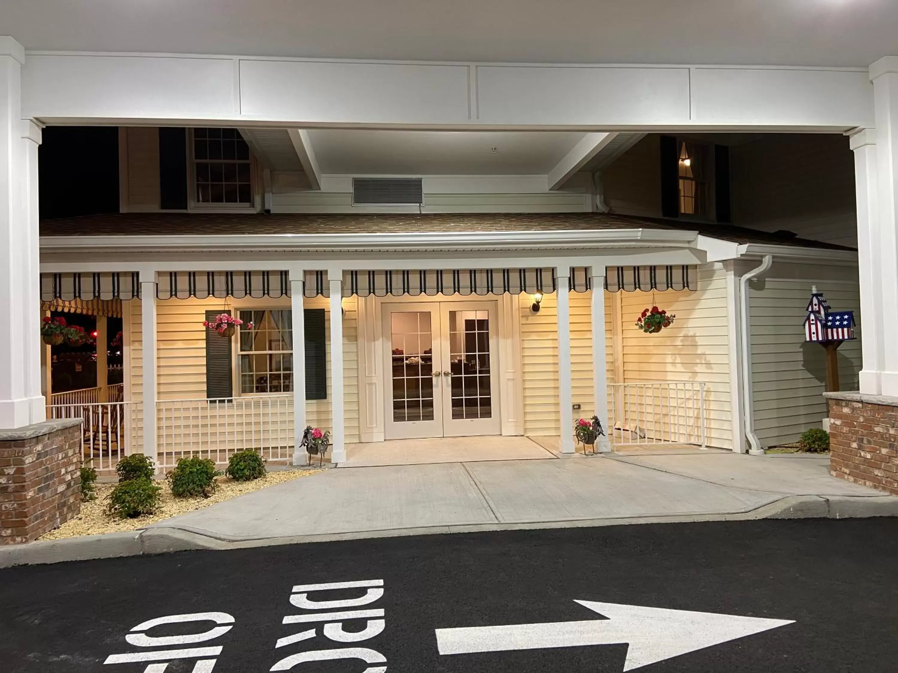 Facade/entrance in Country Inn of Hazlet