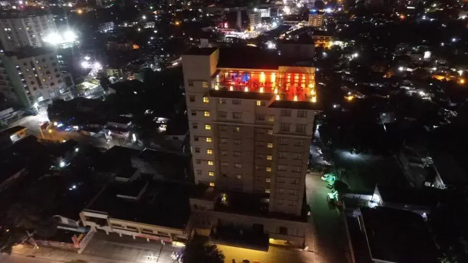 Bird's eye view, Bird's-eye View in Harolds Evotel Cebu