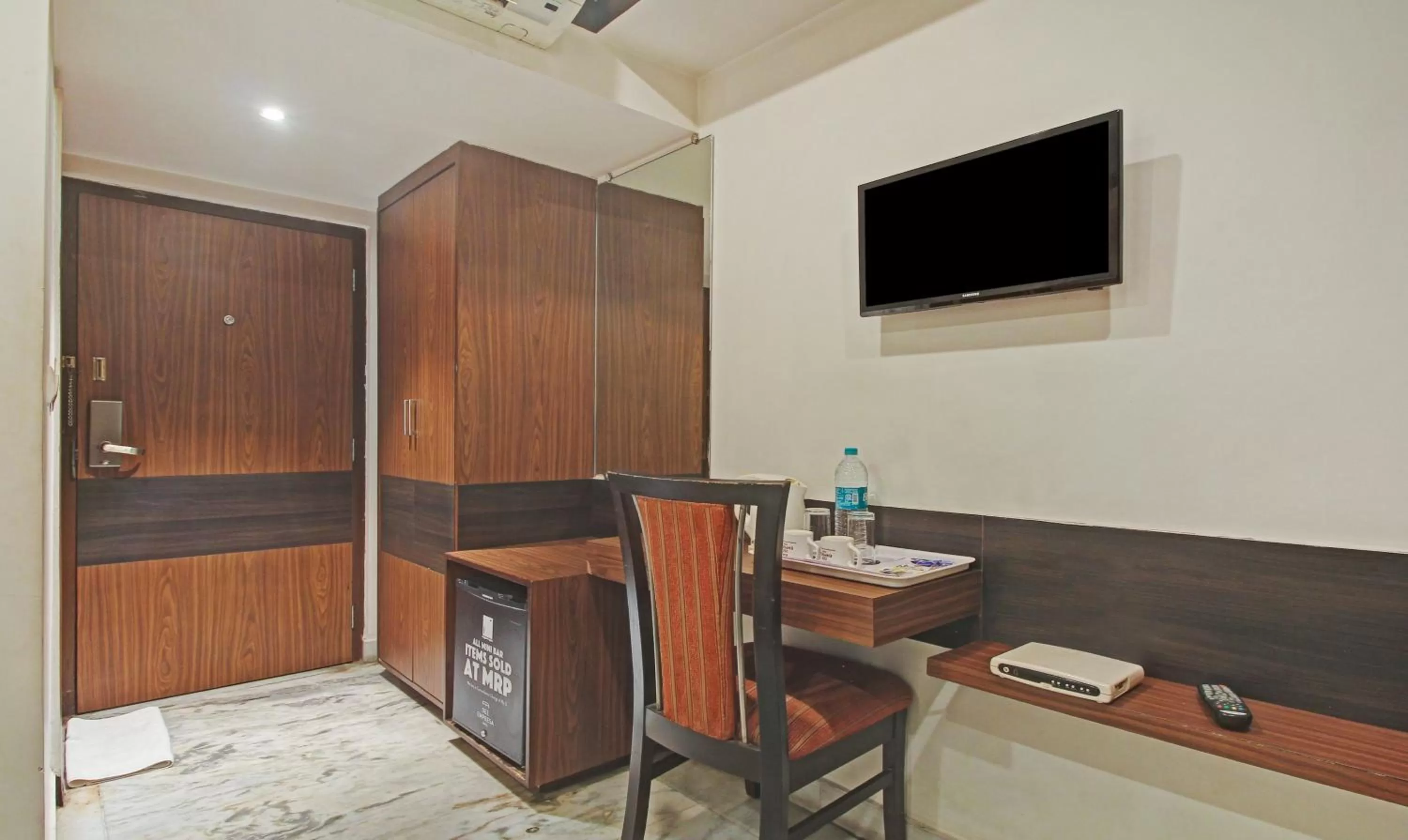 TV and multimedia, TV/Entertainment Center in Treebo Tryst Dee Empresa