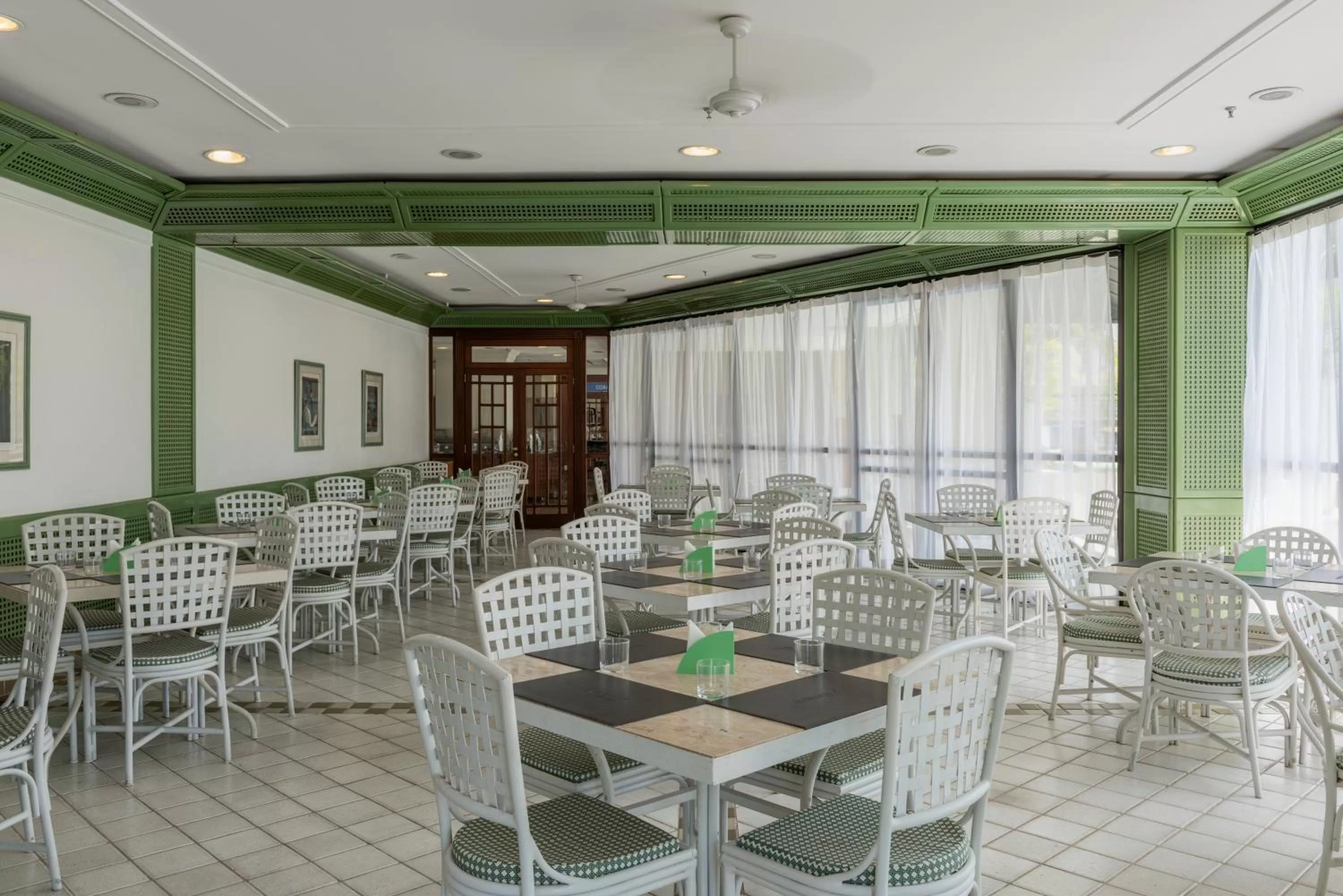 Restaurant/places to eat in Monreale Plus Midtown Campinas