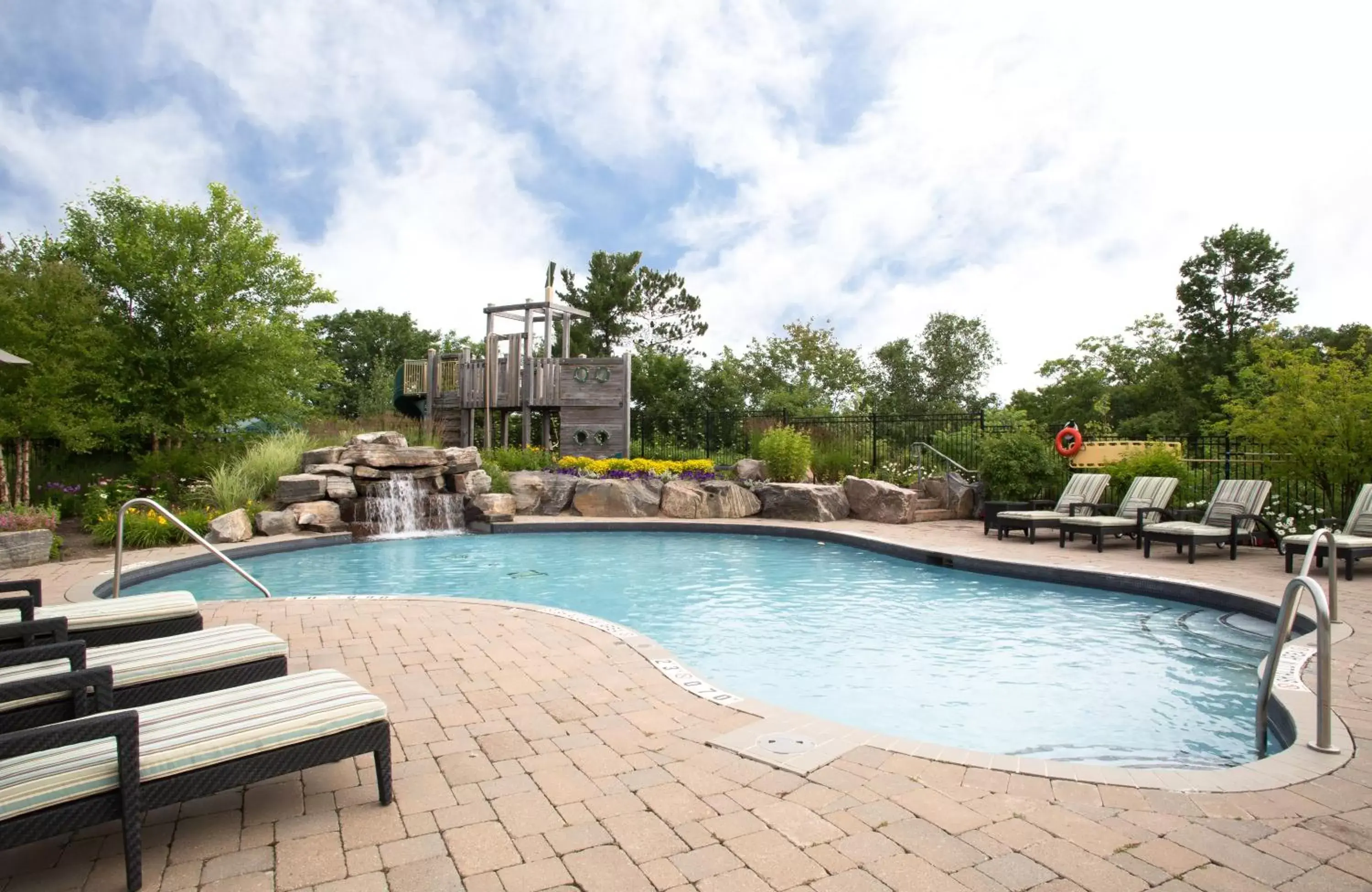 Swimming Pool in Muskoka Bay Resort