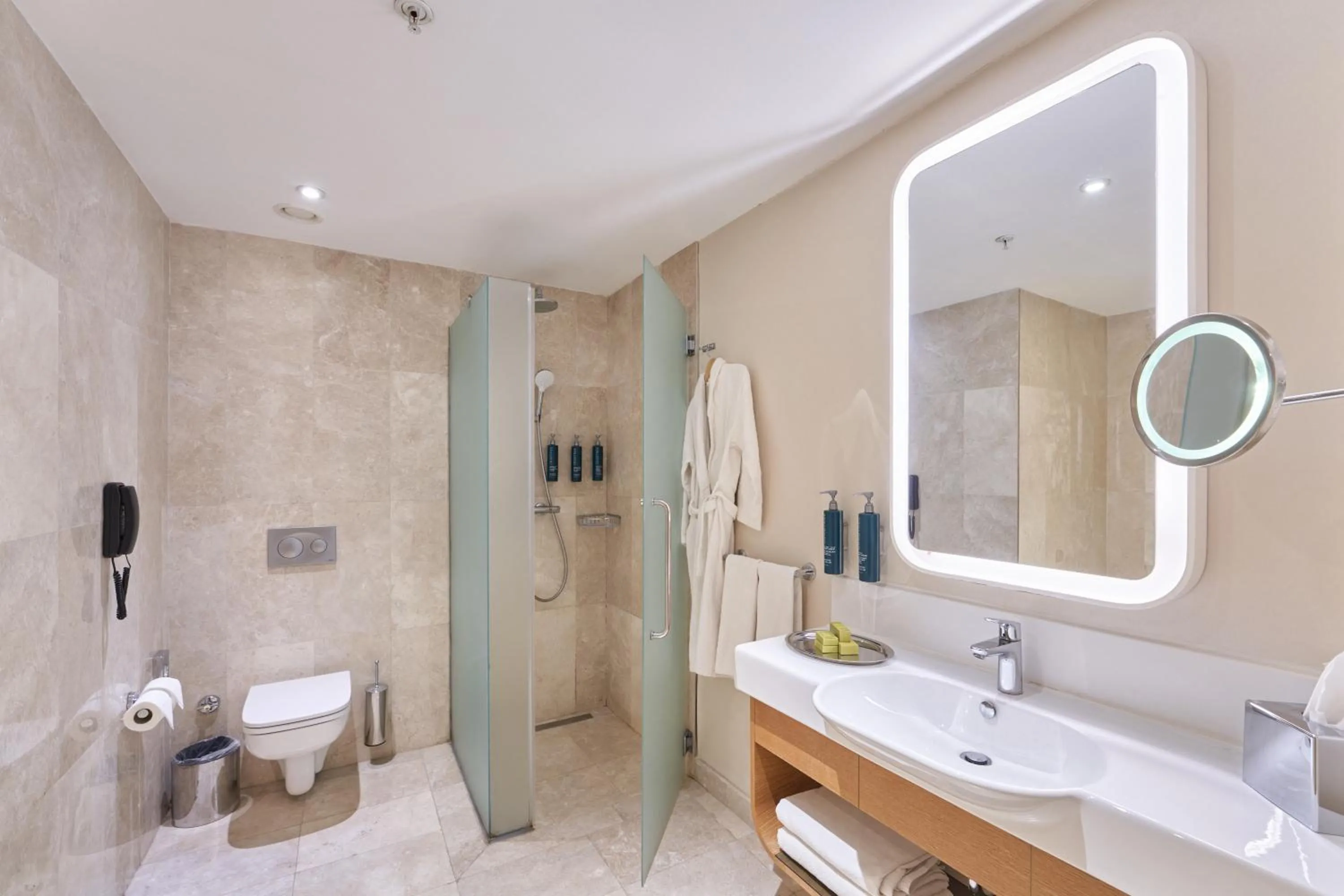 DoubleTree by Hilton Hotel Istanbul - Tuzla