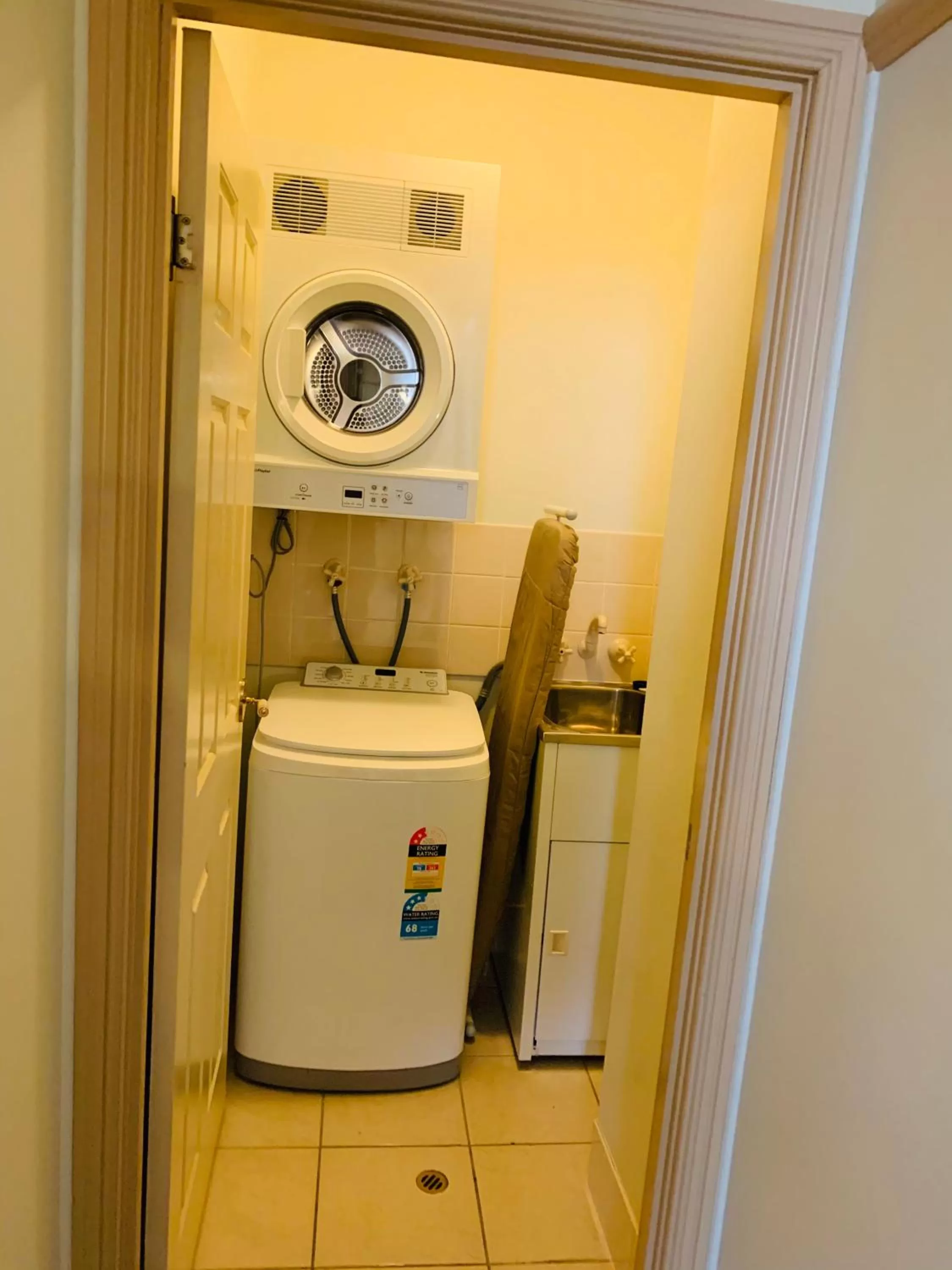 Area and facilities in Royal Albert Hotel