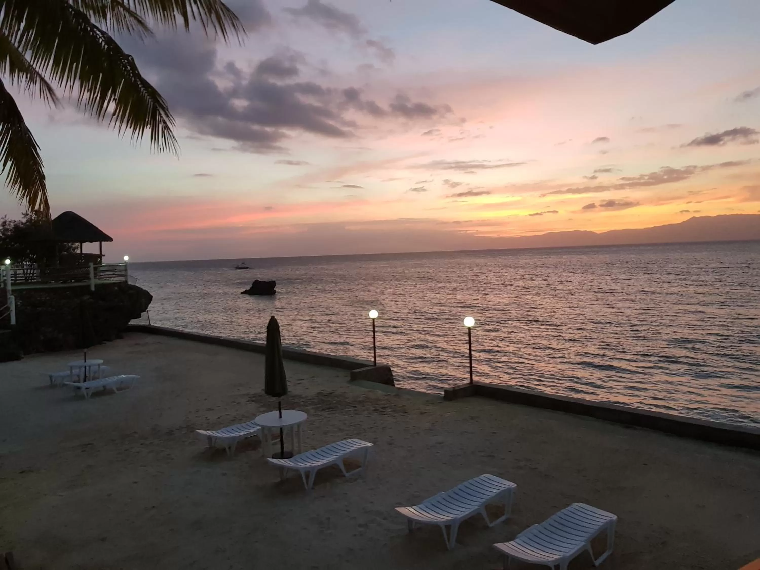 Sunrise in Tauig Beach Resort