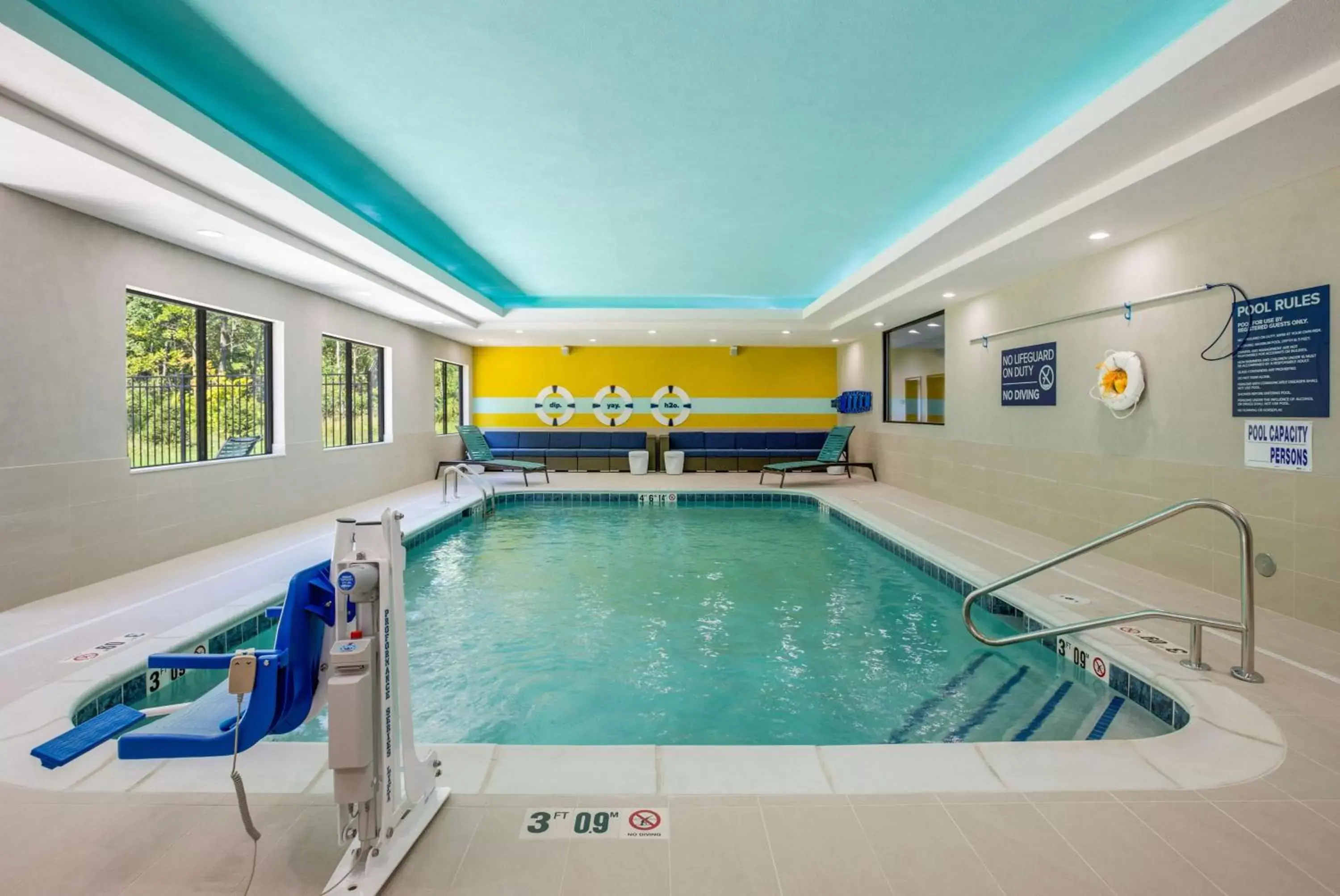 Pool view, Swimming Pool in Tru By Hilton Saint Joseph
