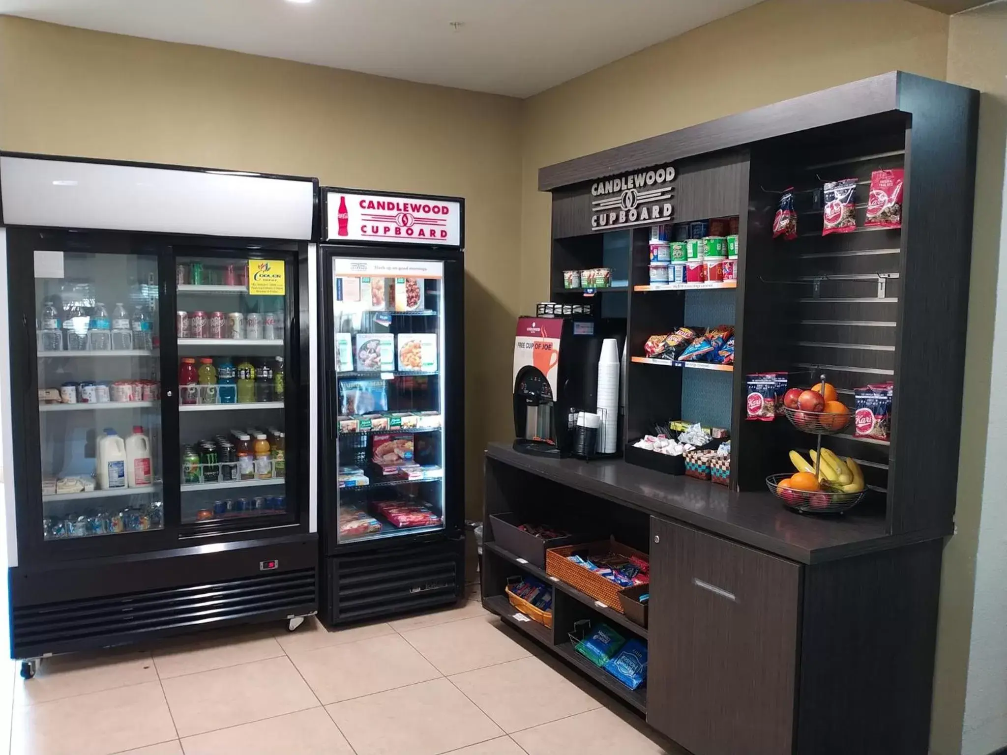 vending machine, Supermarket/Shops in Candlewood Suites Houston Medical Center, an IHG Hotel