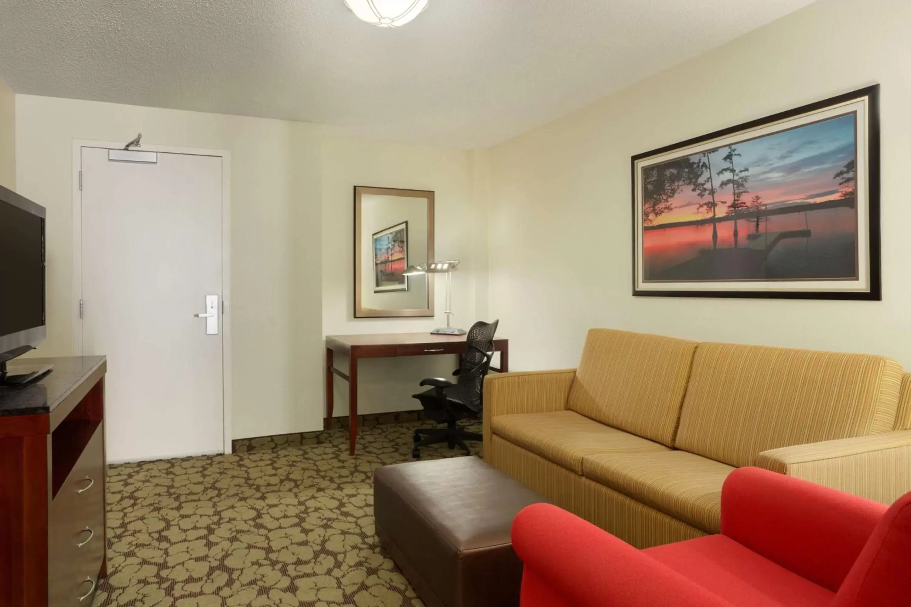 Bedroom, Seating Area in Hilton Garden Inn West Monroe