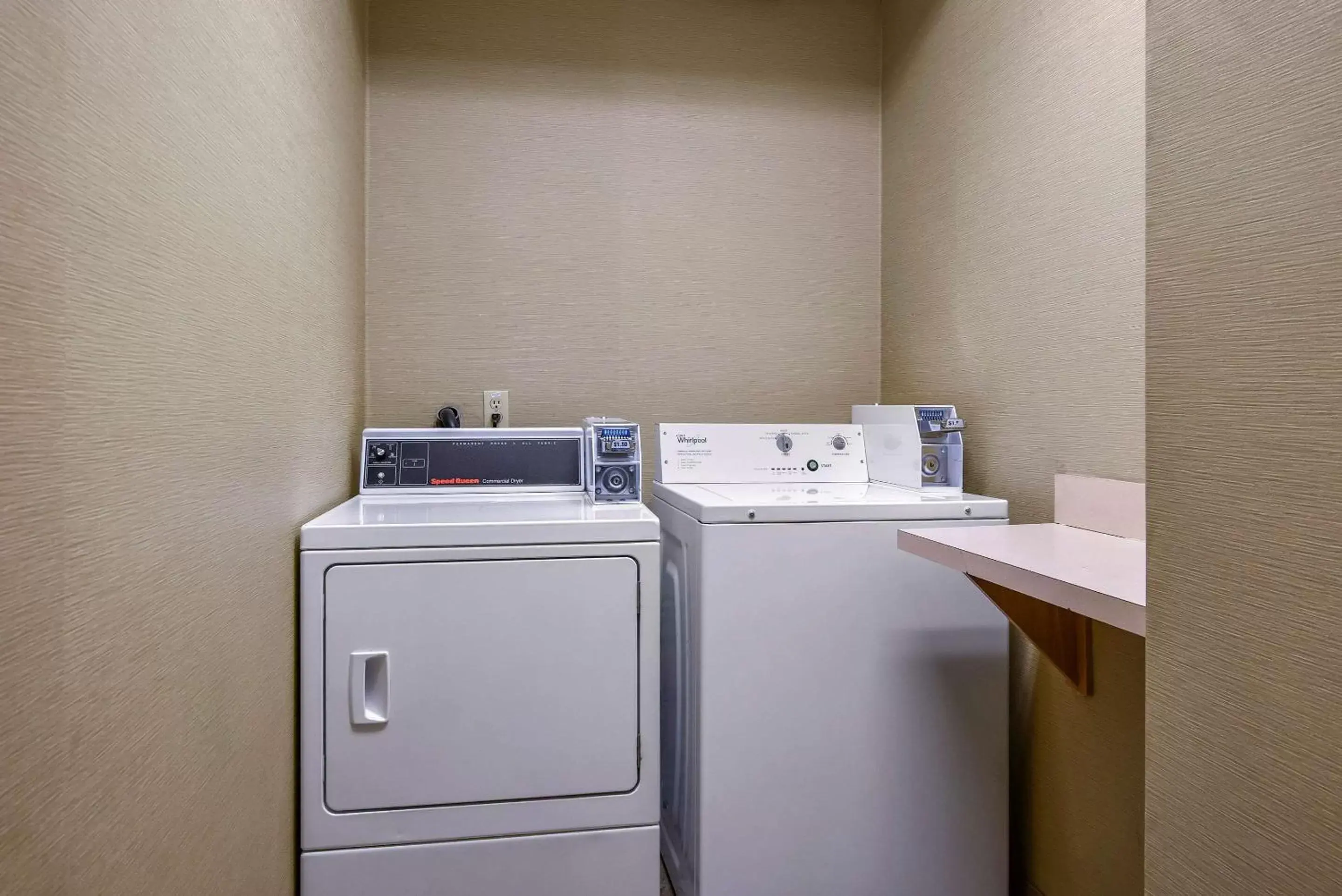 Other, Kitchen/Kitchenette in Comfort Suites Portland Airport